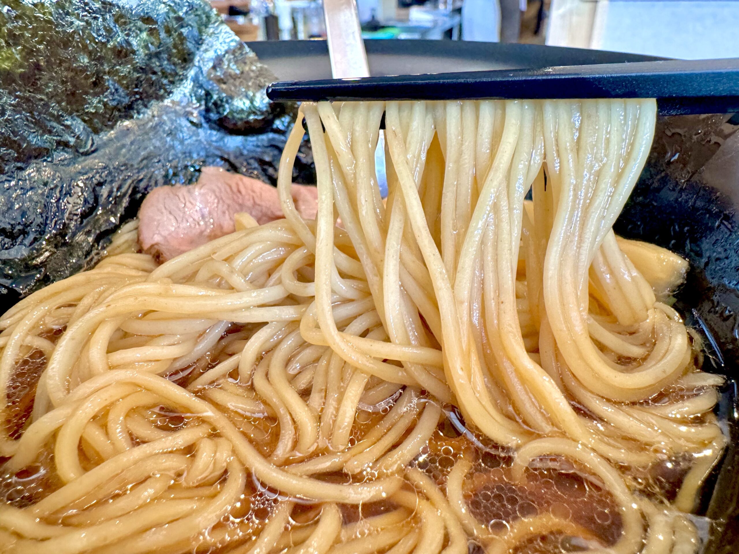 中細のストレート麺