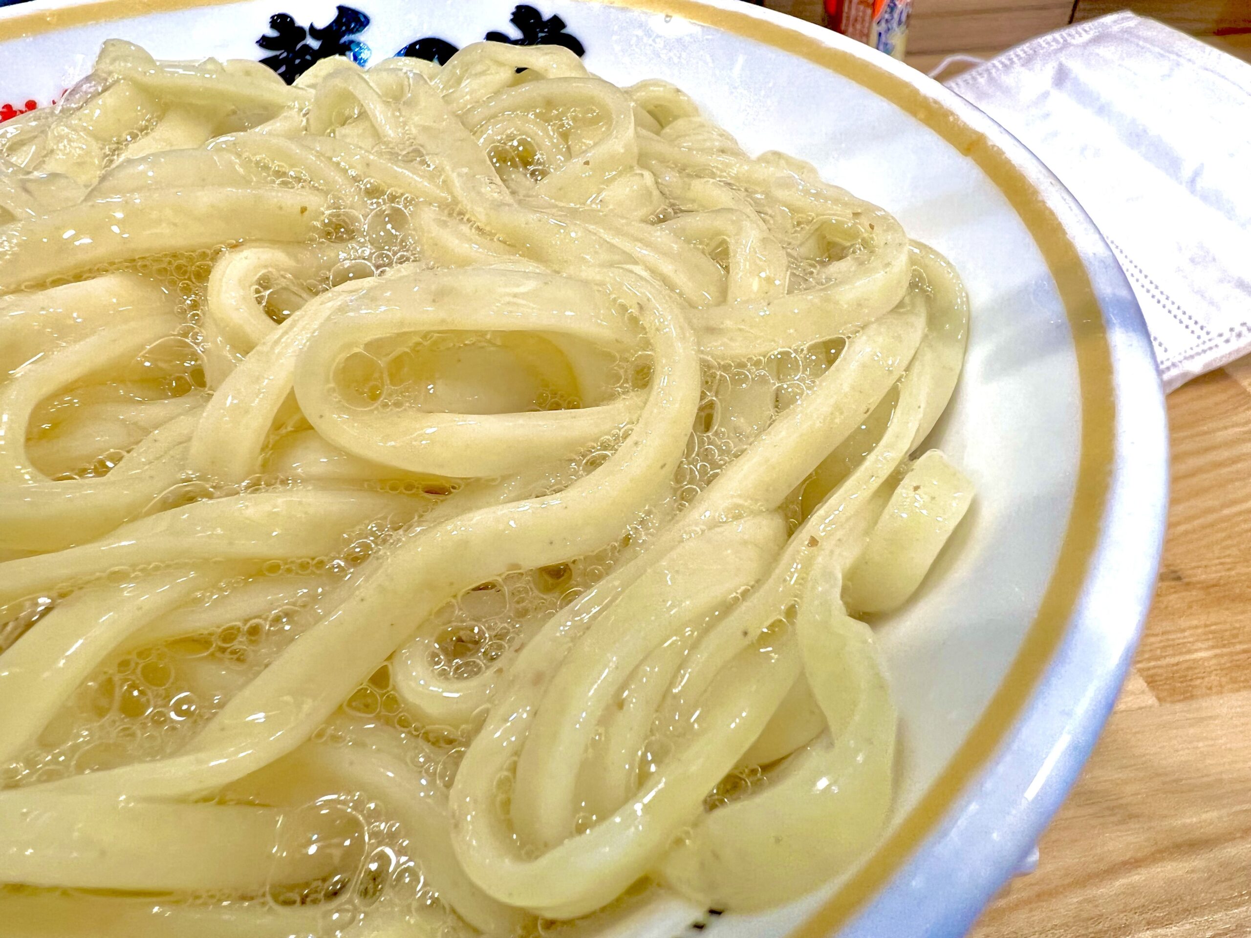 麺は昆布水と混ぜる