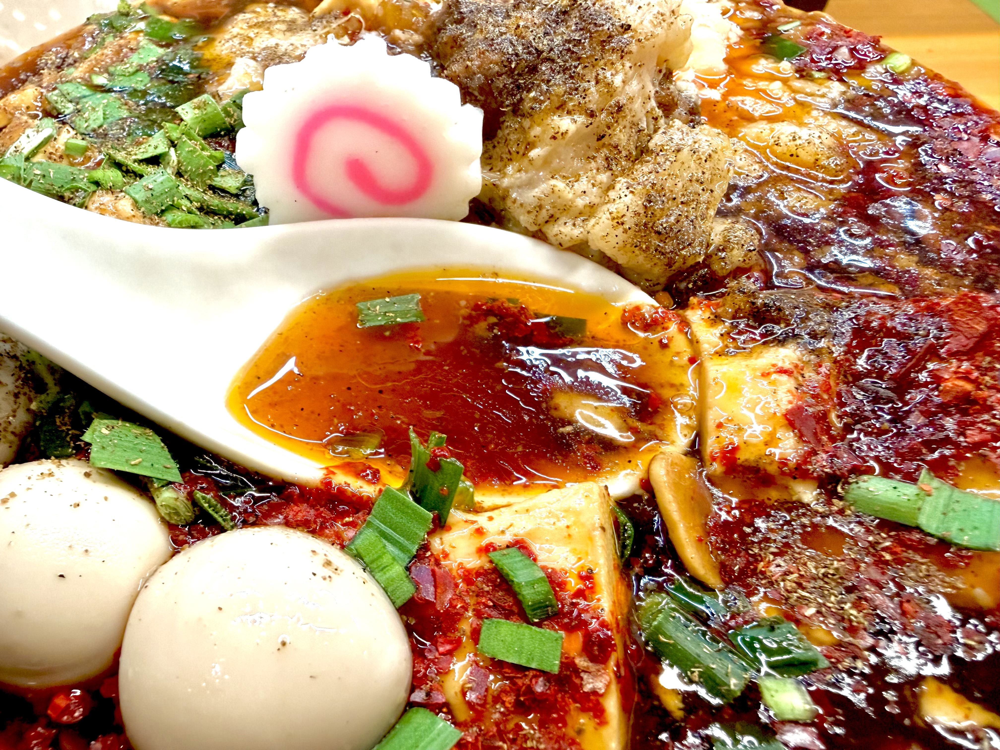 痺れ感じるスープ