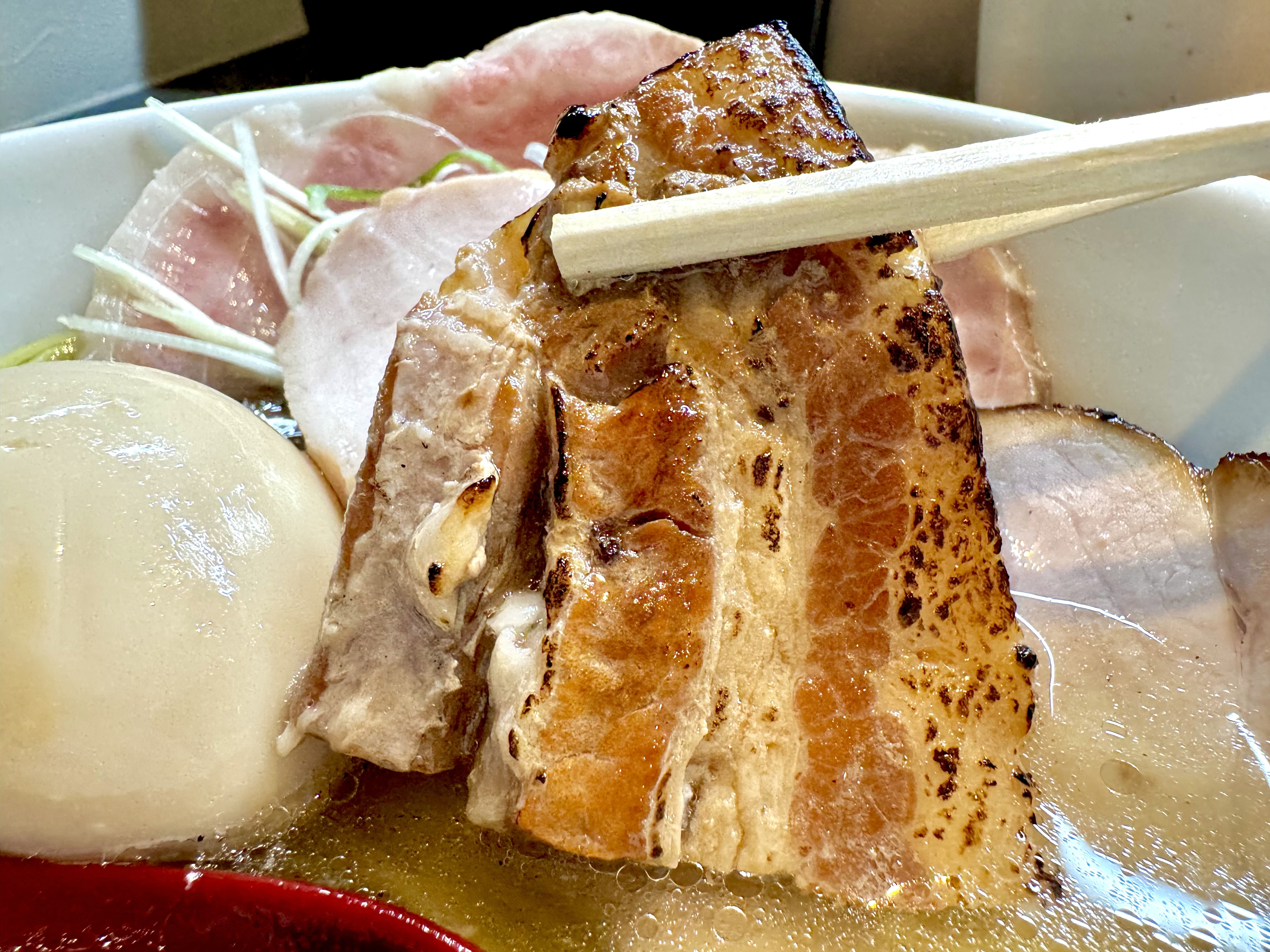 トロトロの炙り豚バラチャーシュー