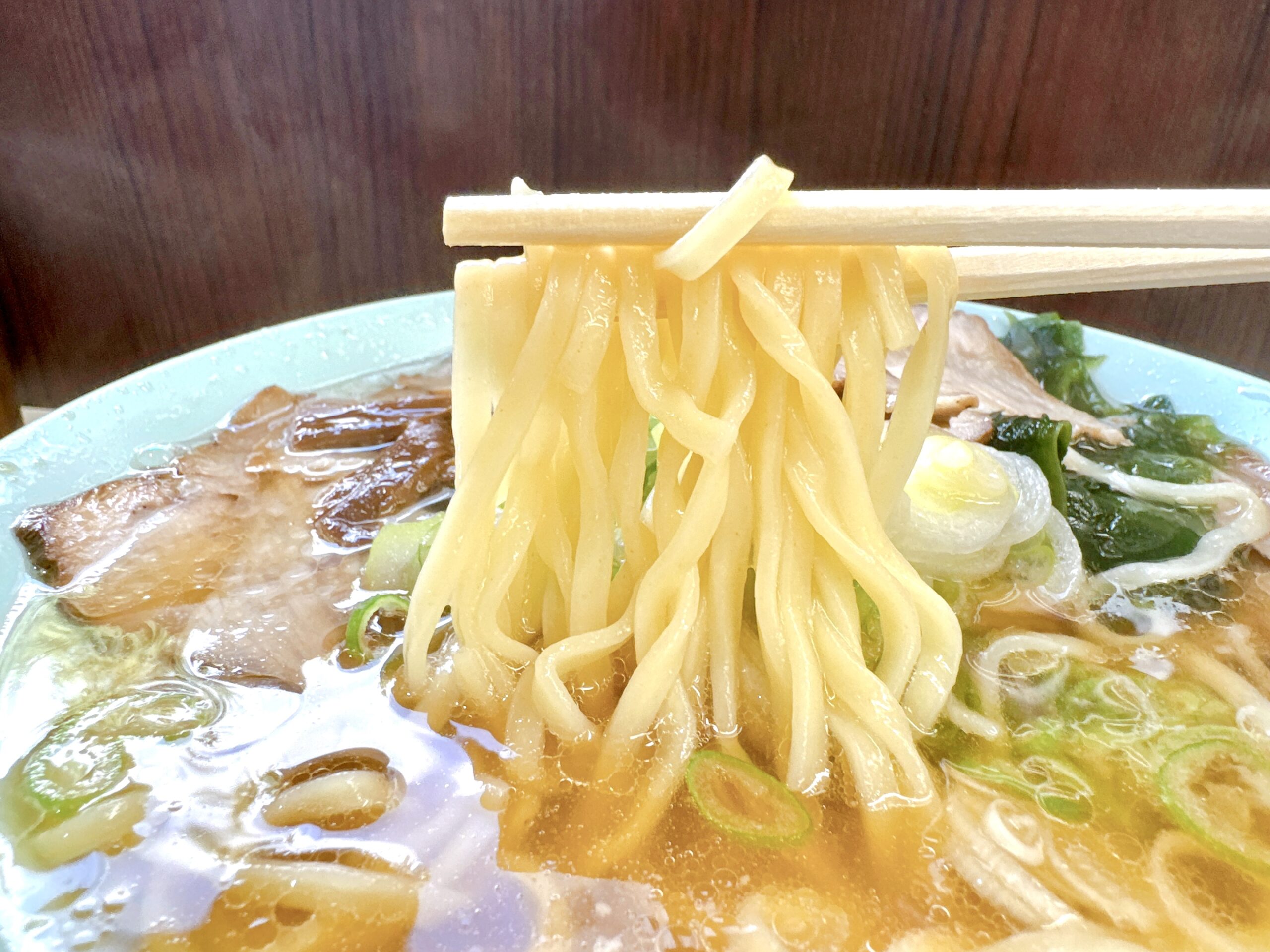 だるま製麺の平打ち麺