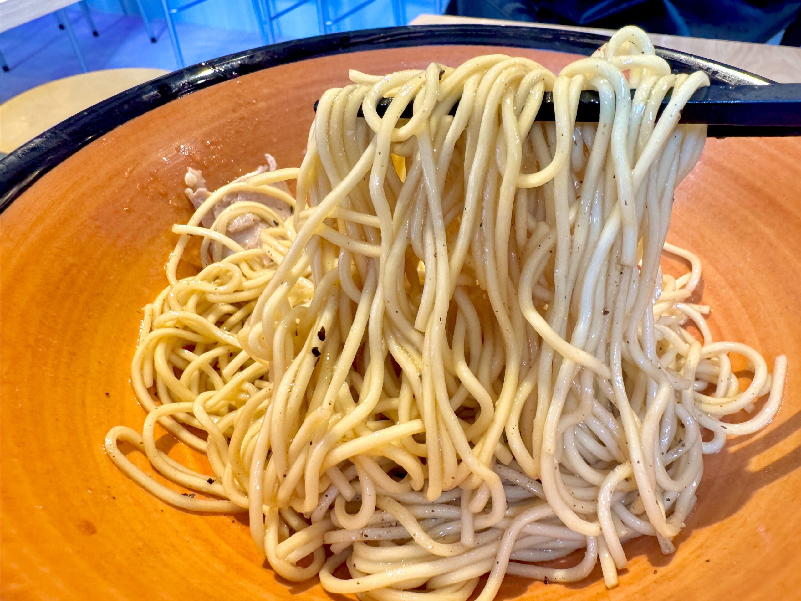 パツンと麺