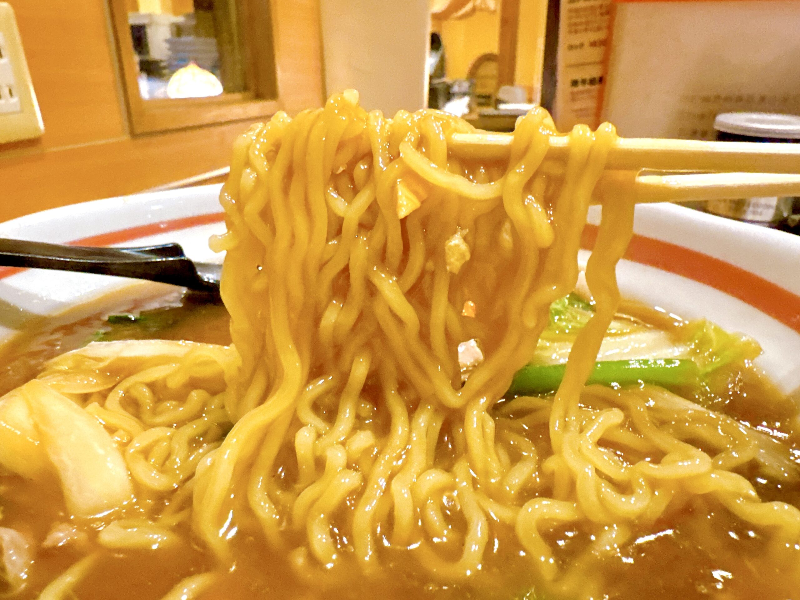 ちぢれ中細麺