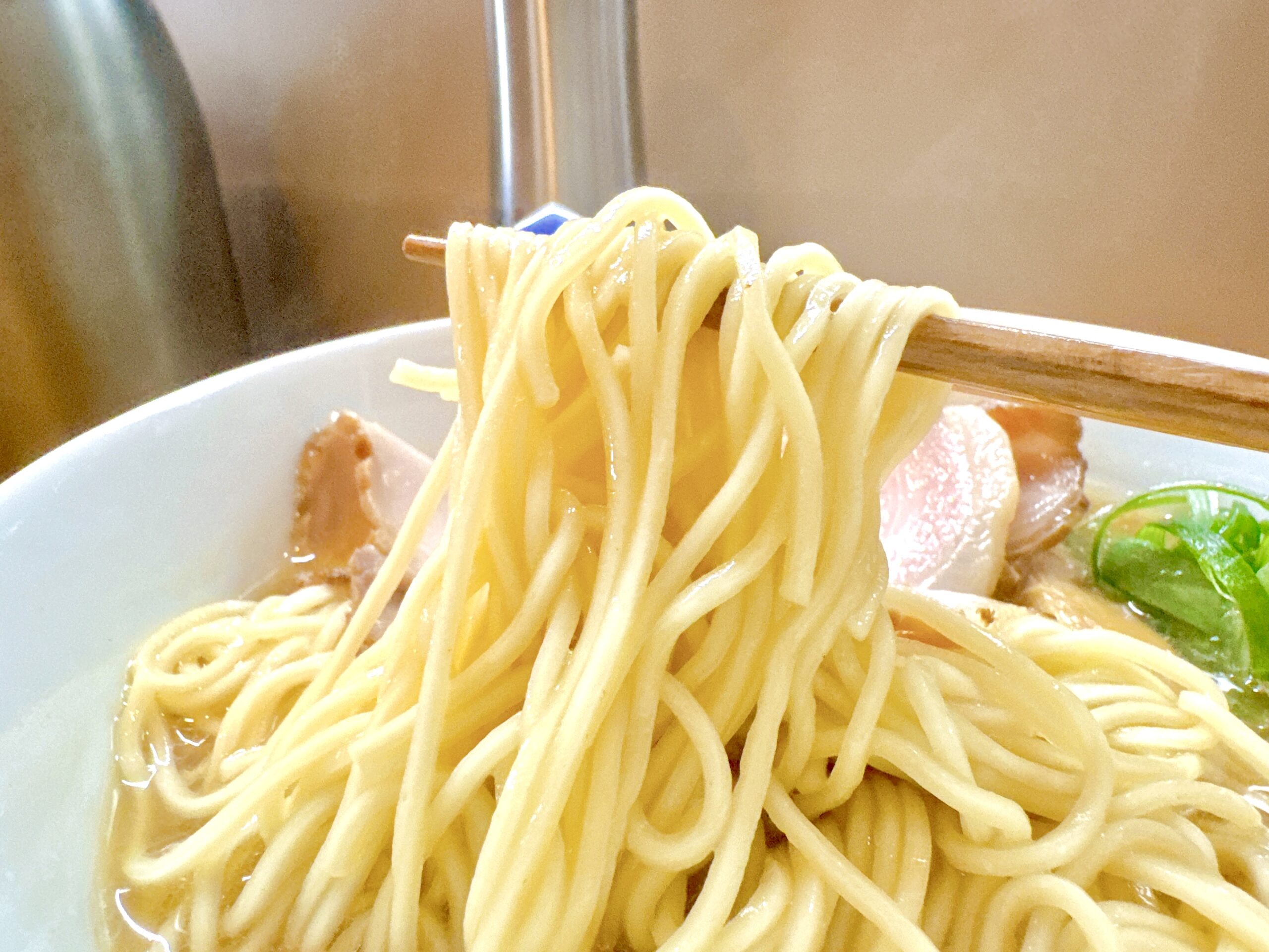 三河屋製麺の中細ストレート麺