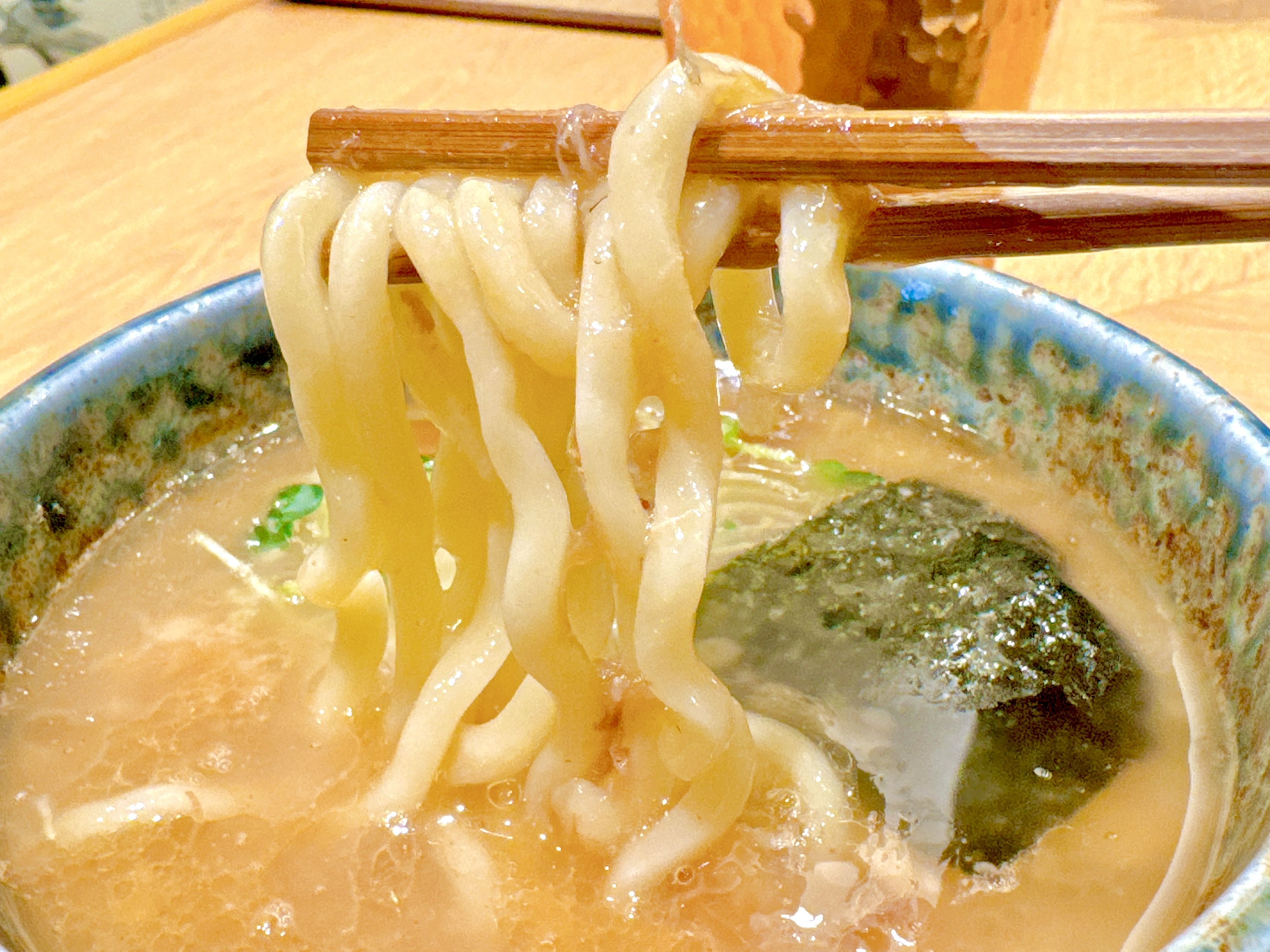 つけ汁に麺を合わせる