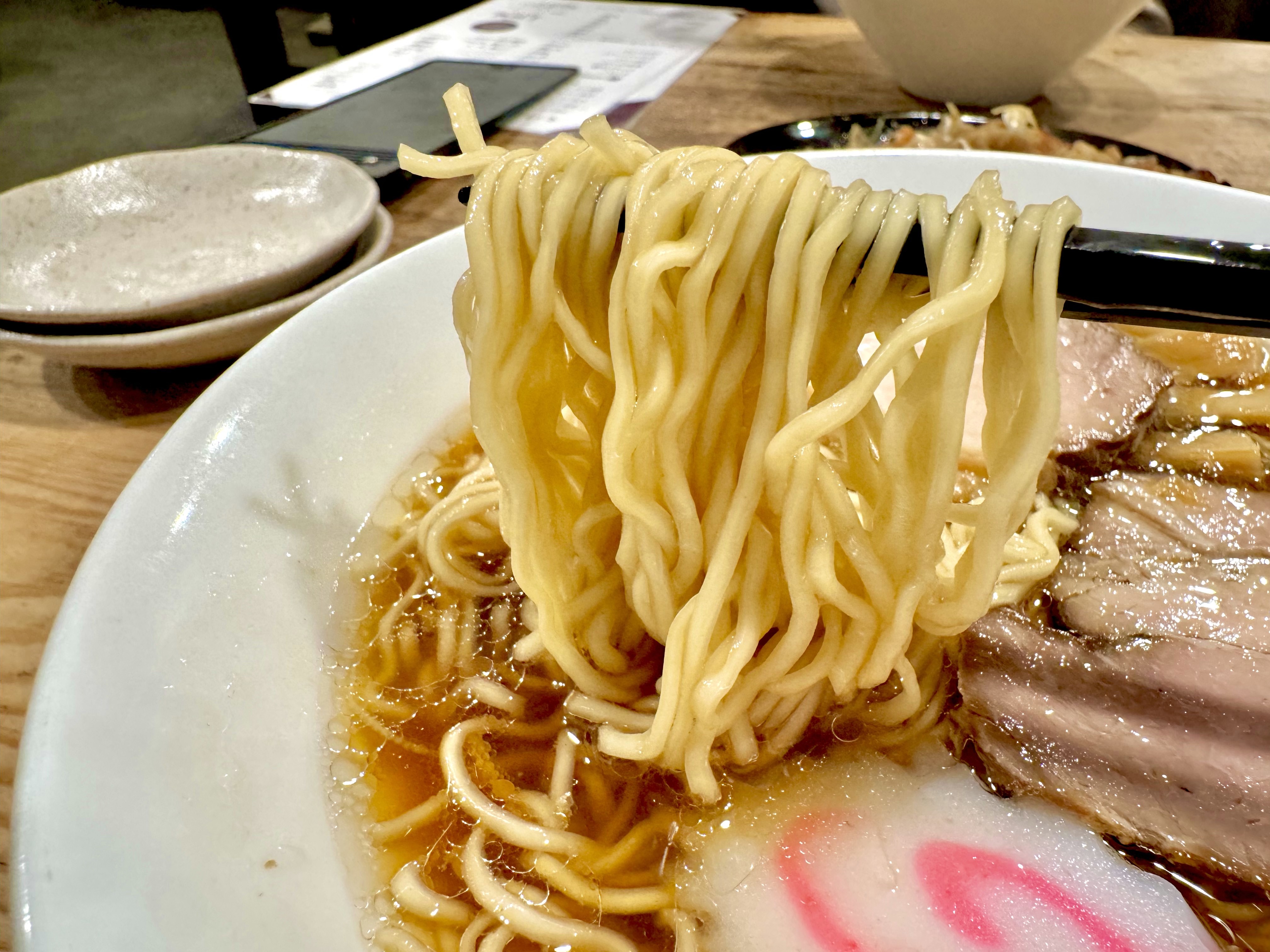 自家製麺とコクある醤油スープ