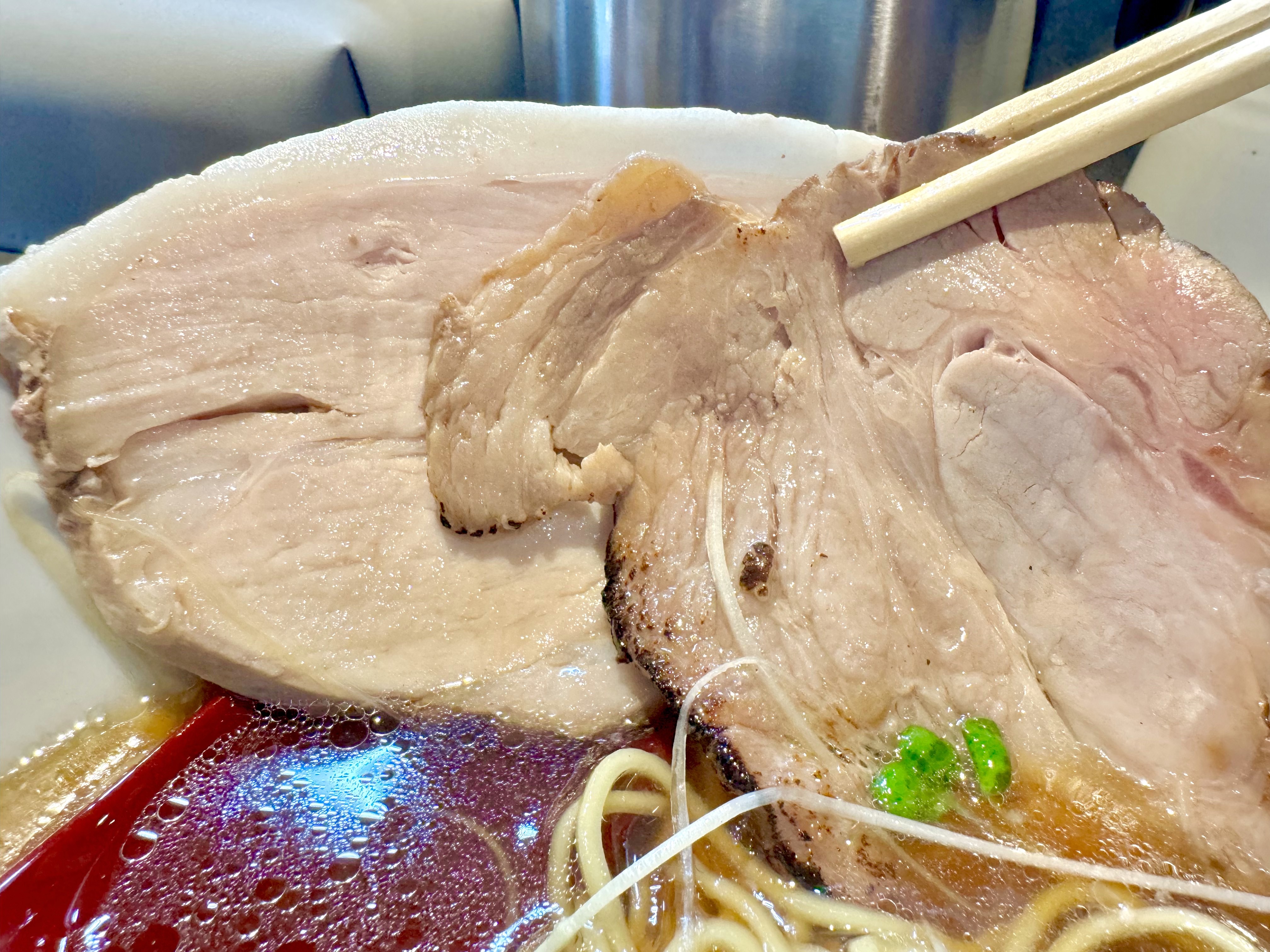 炙りのチャーシューも激ウマ