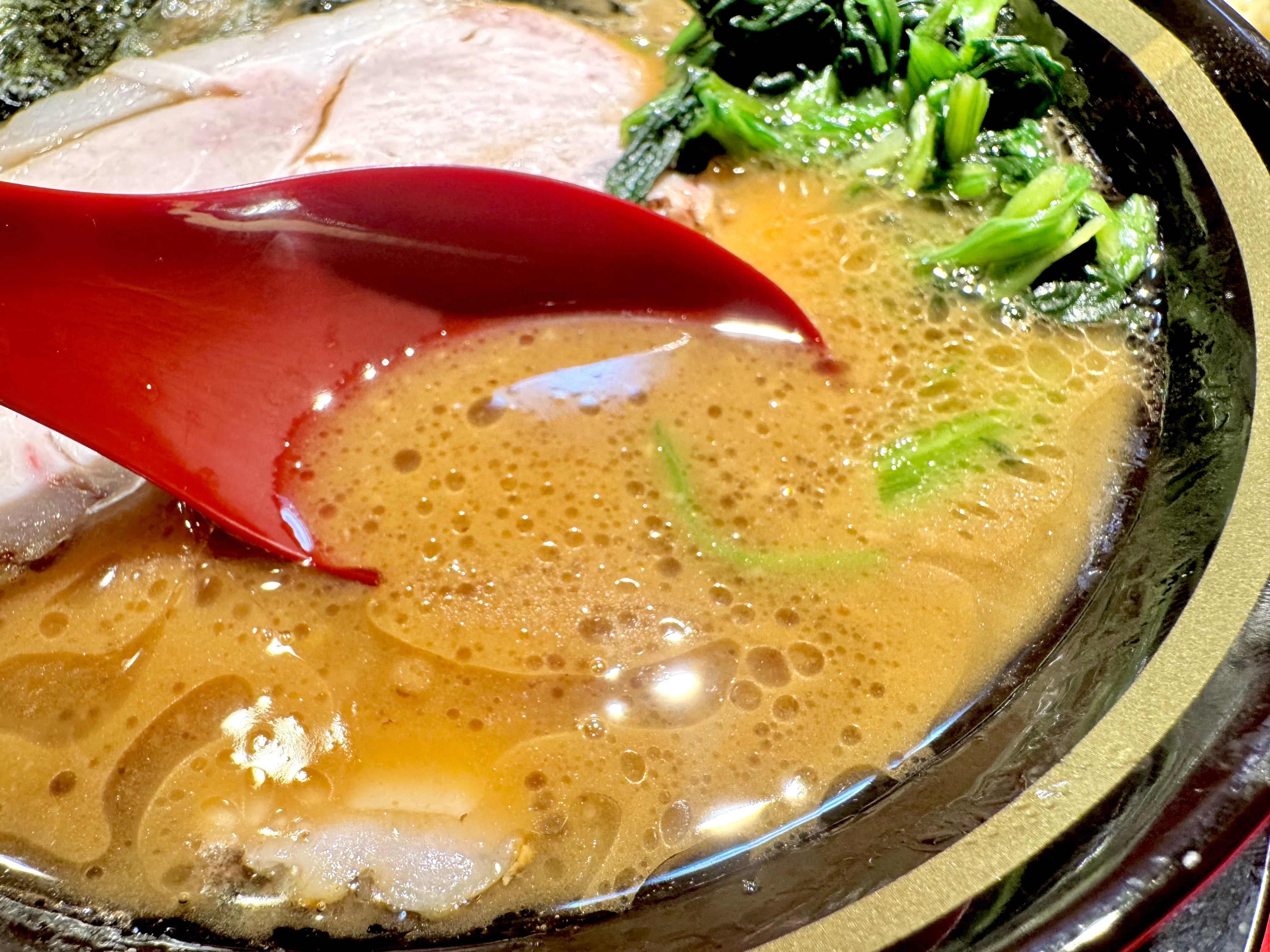 やや濃いめのスープ