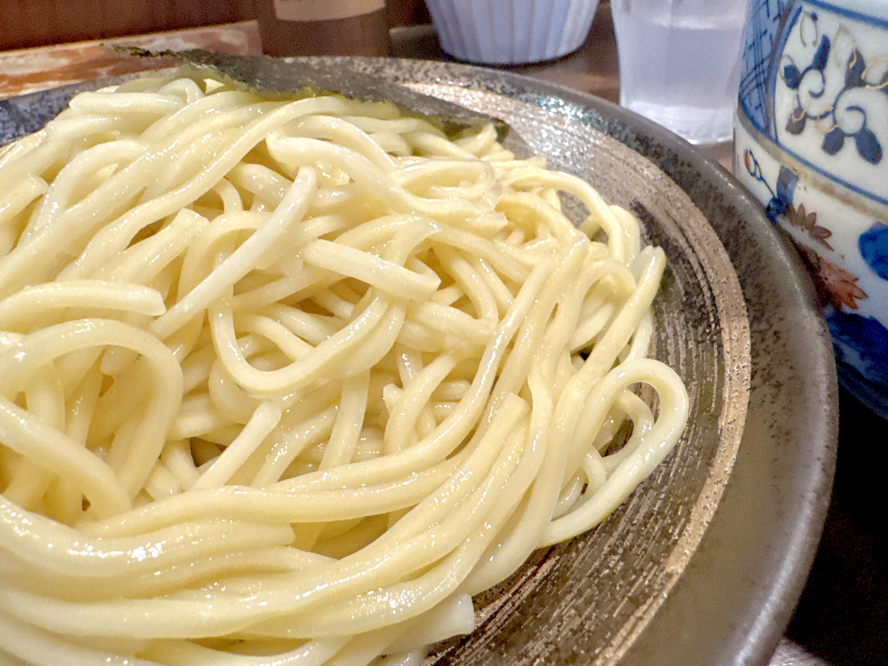自家製麺の中サイズの麺