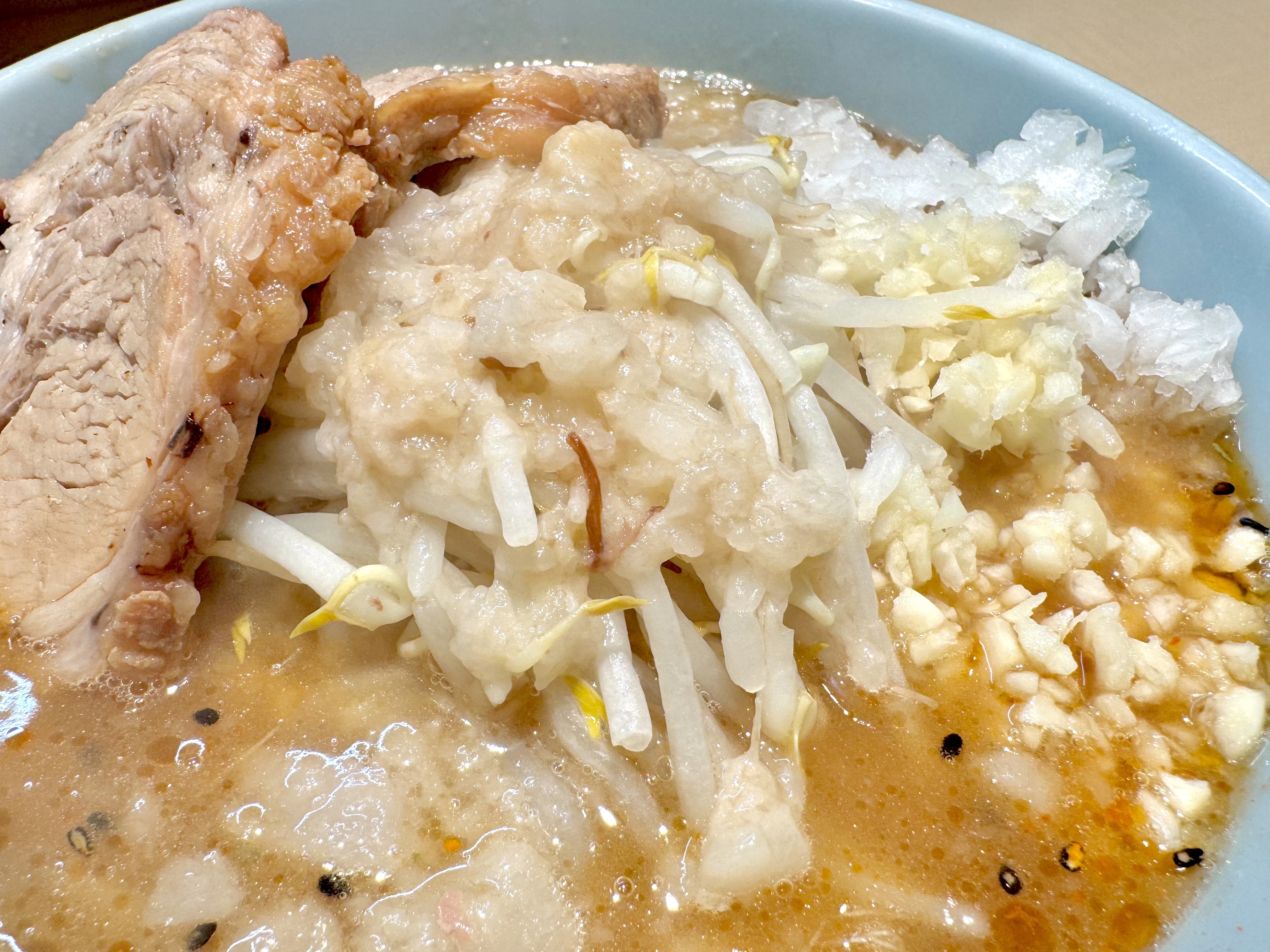 もやし・アブラ・豚・にんにく