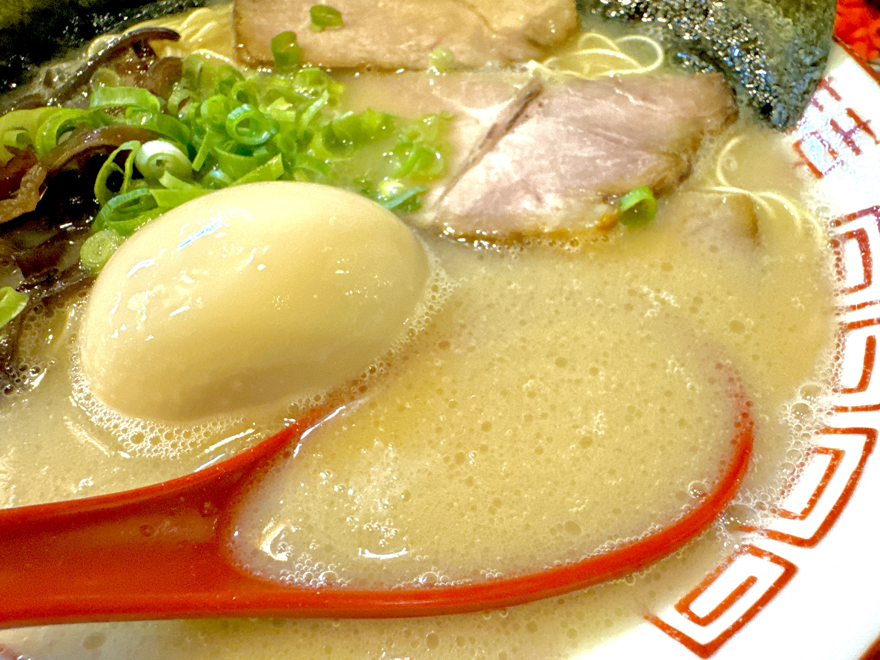 白濁豚骨スープ