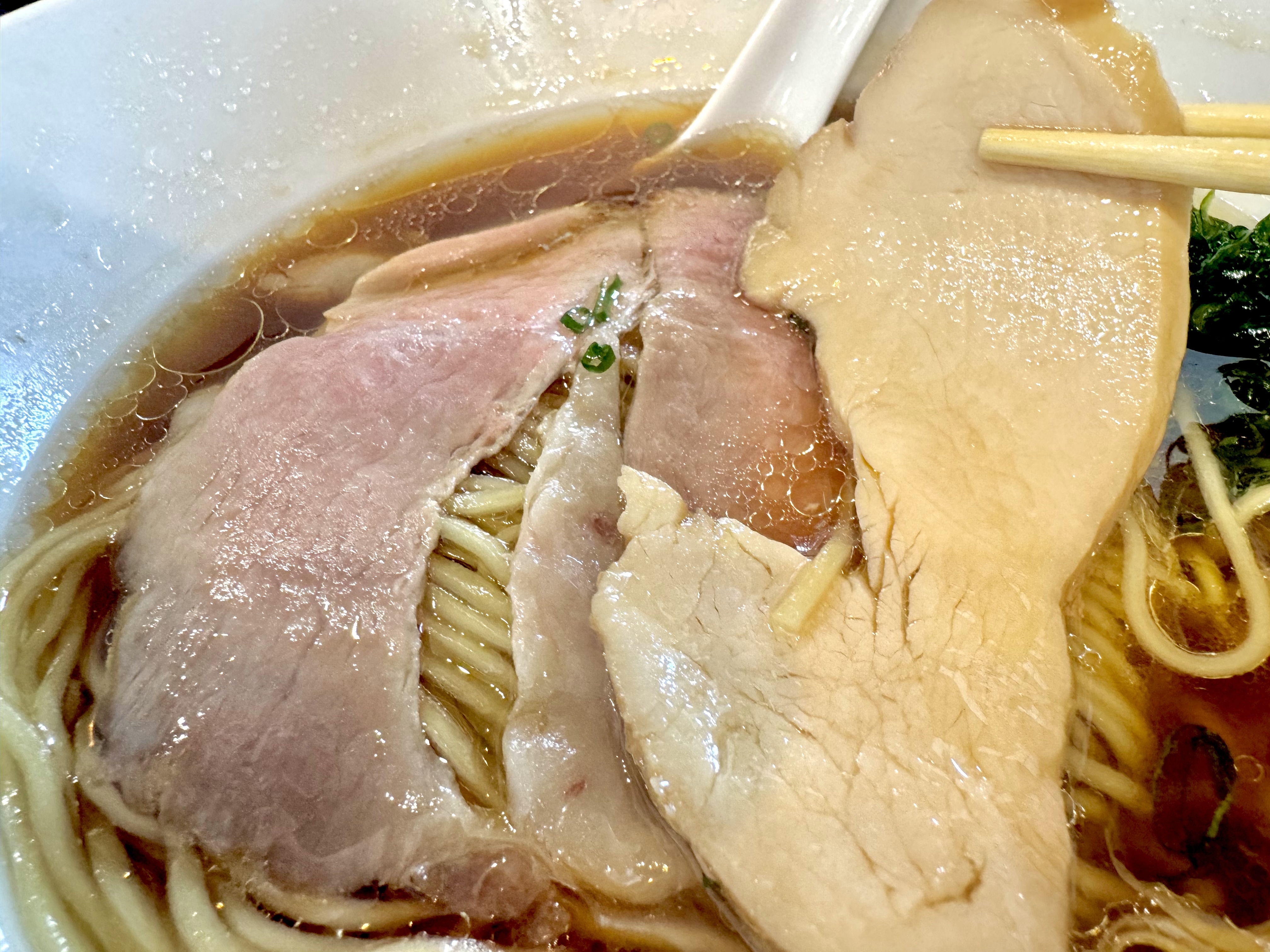 鶏と豚の低温調理チャーシュー