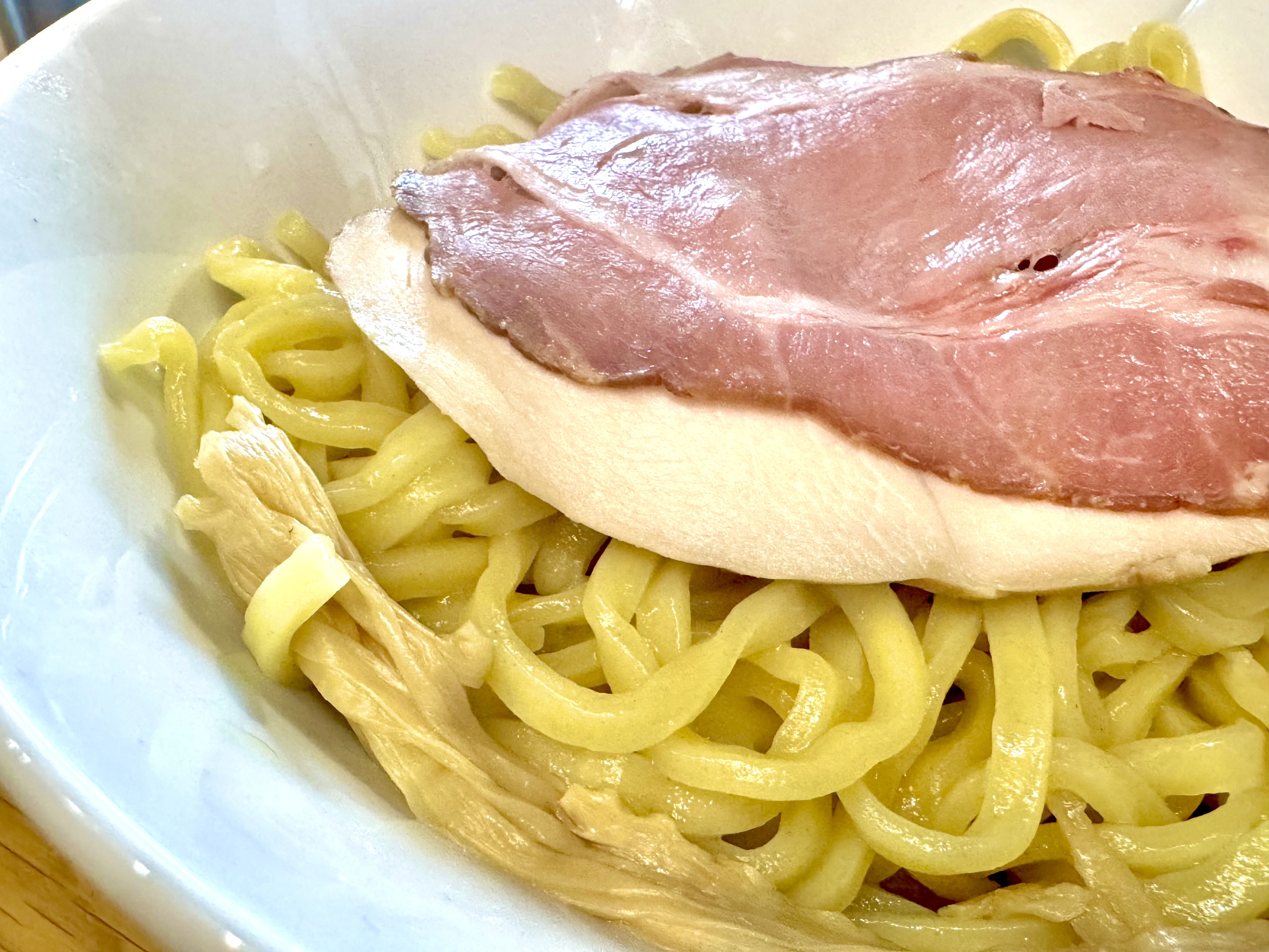 丸みあるつけ麺の太麺