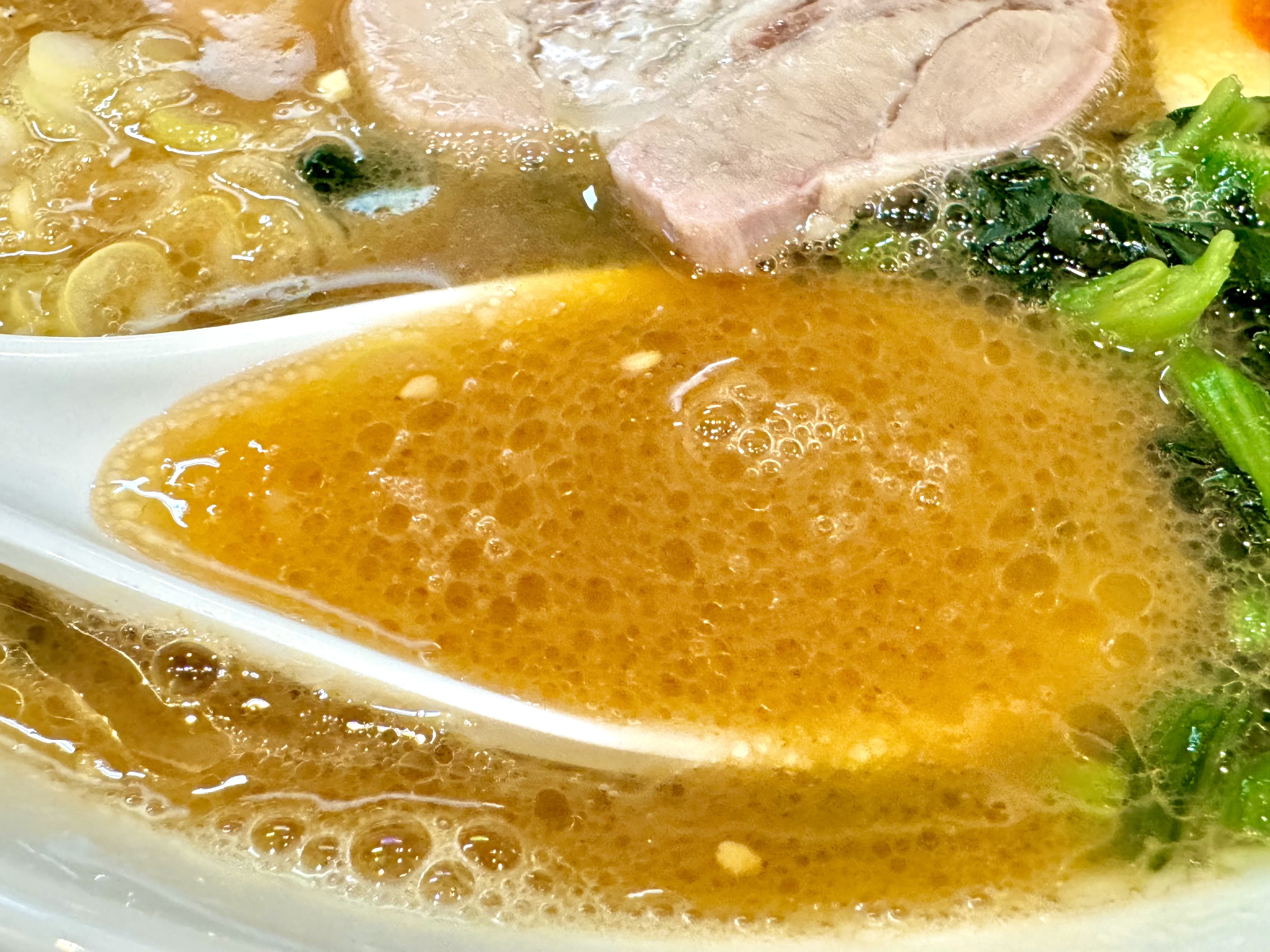 上ラーメン美味しいスープ