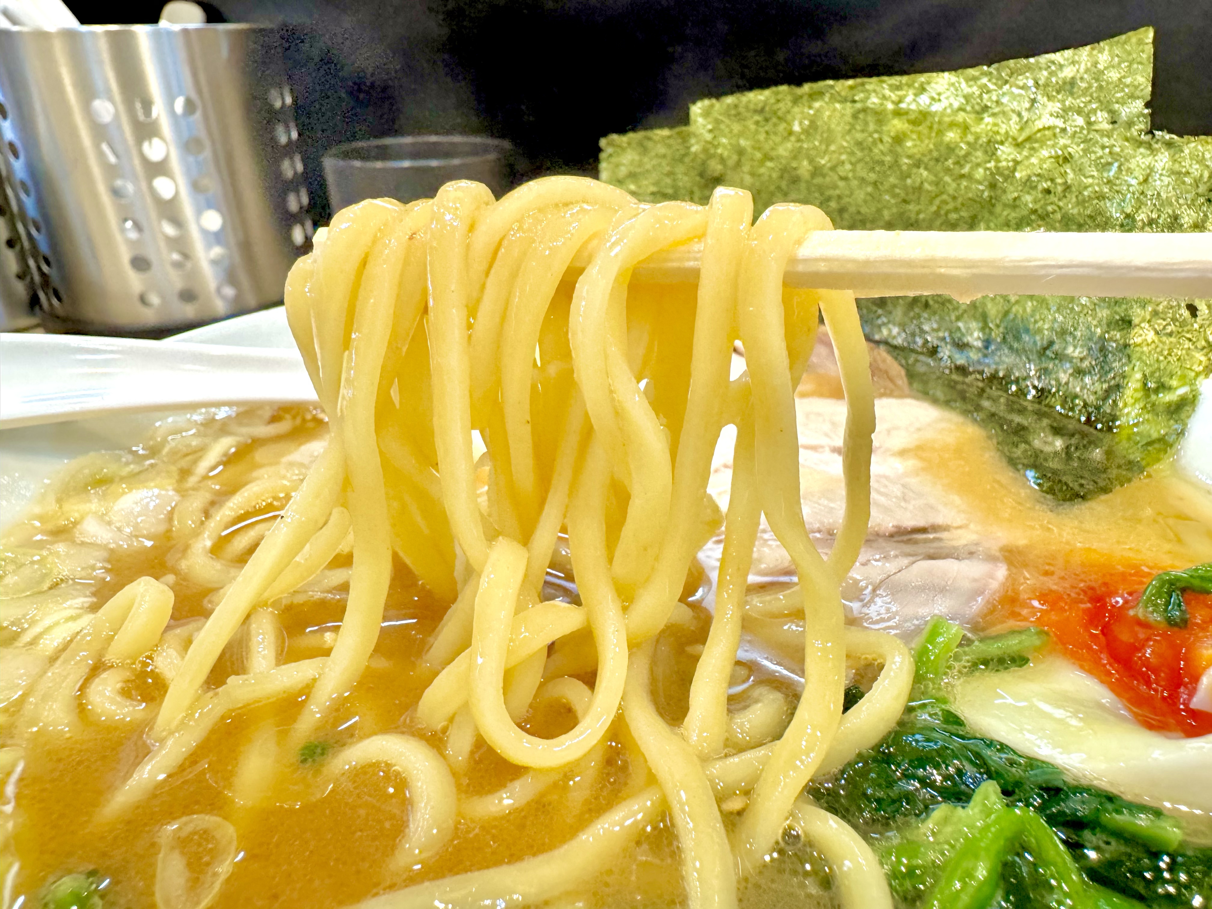 菅野製麺の中太麺