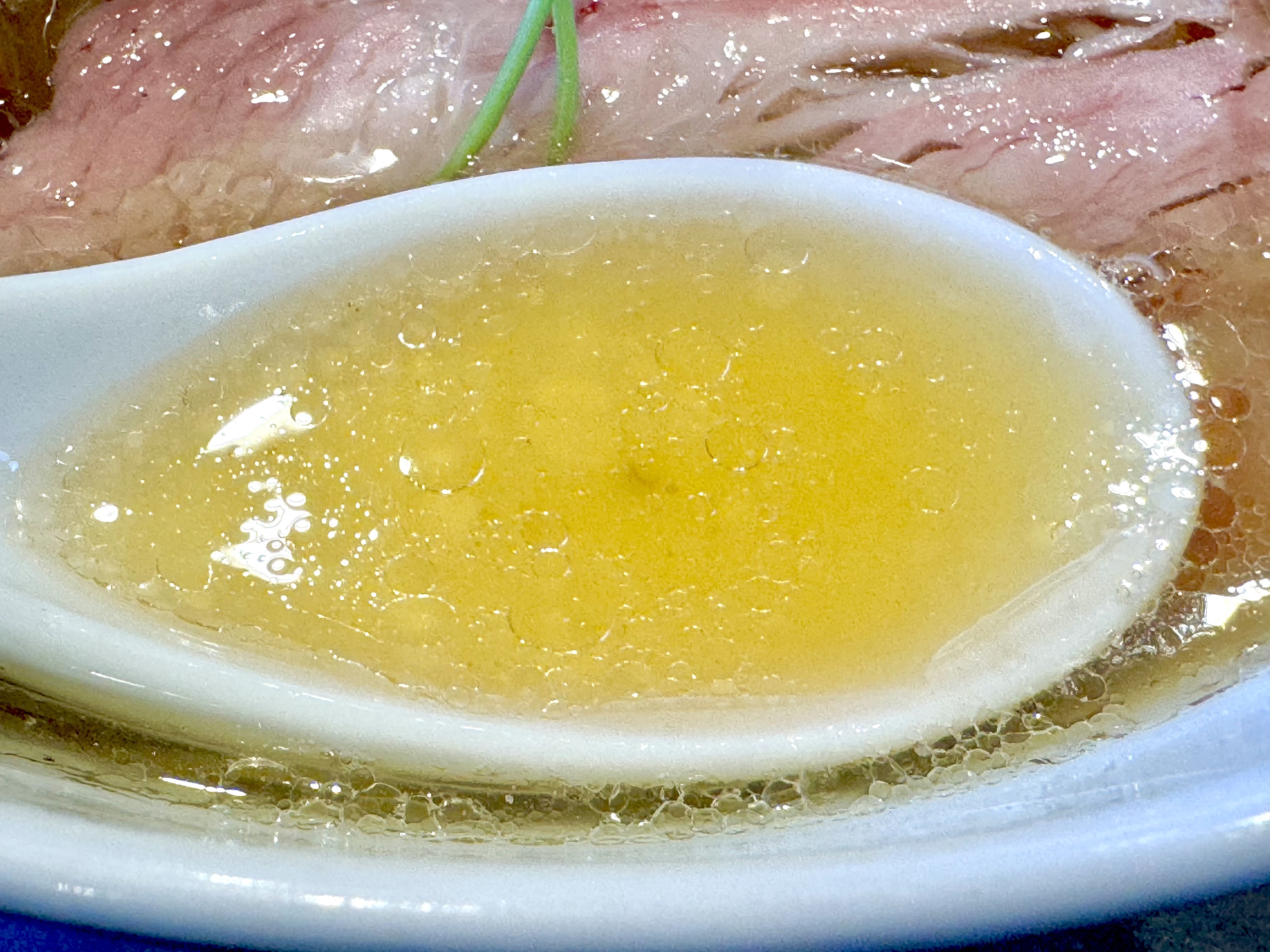 白醤油の煮干し香るスープ