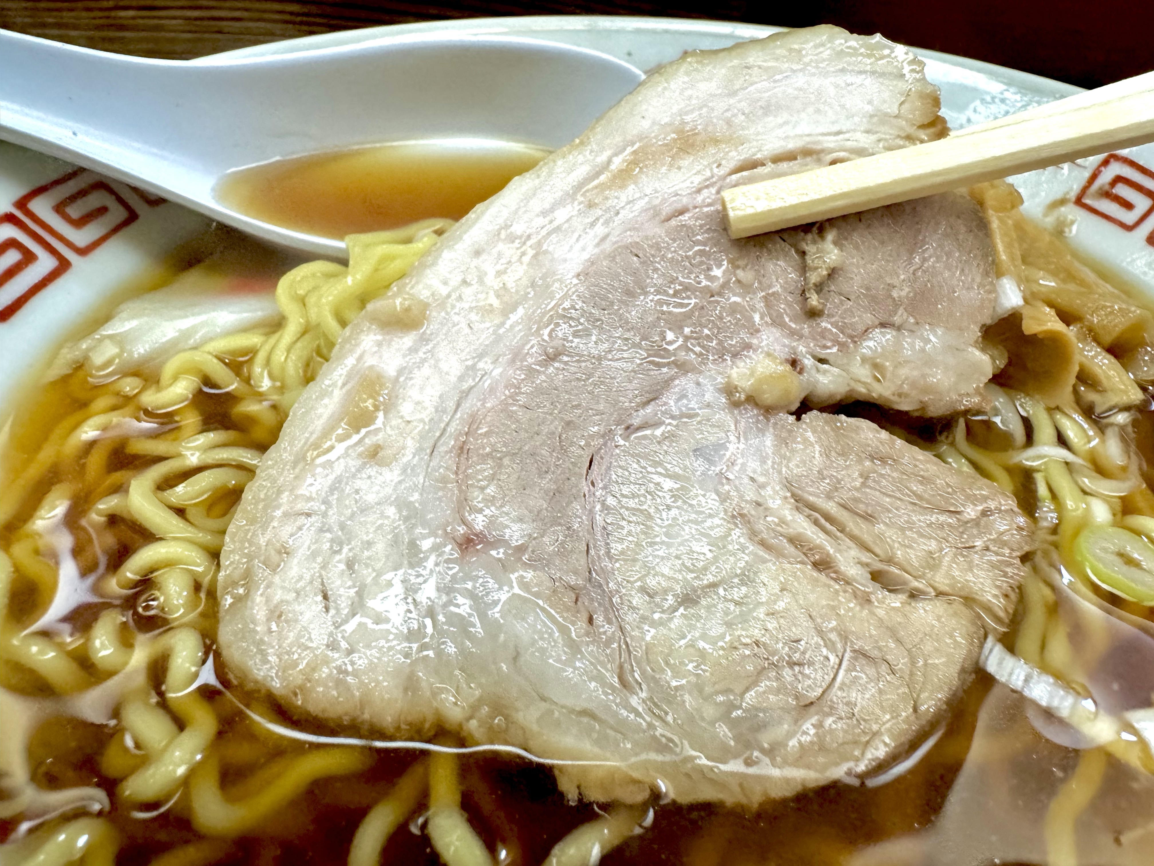 醤油ラーメンのチャーシュー