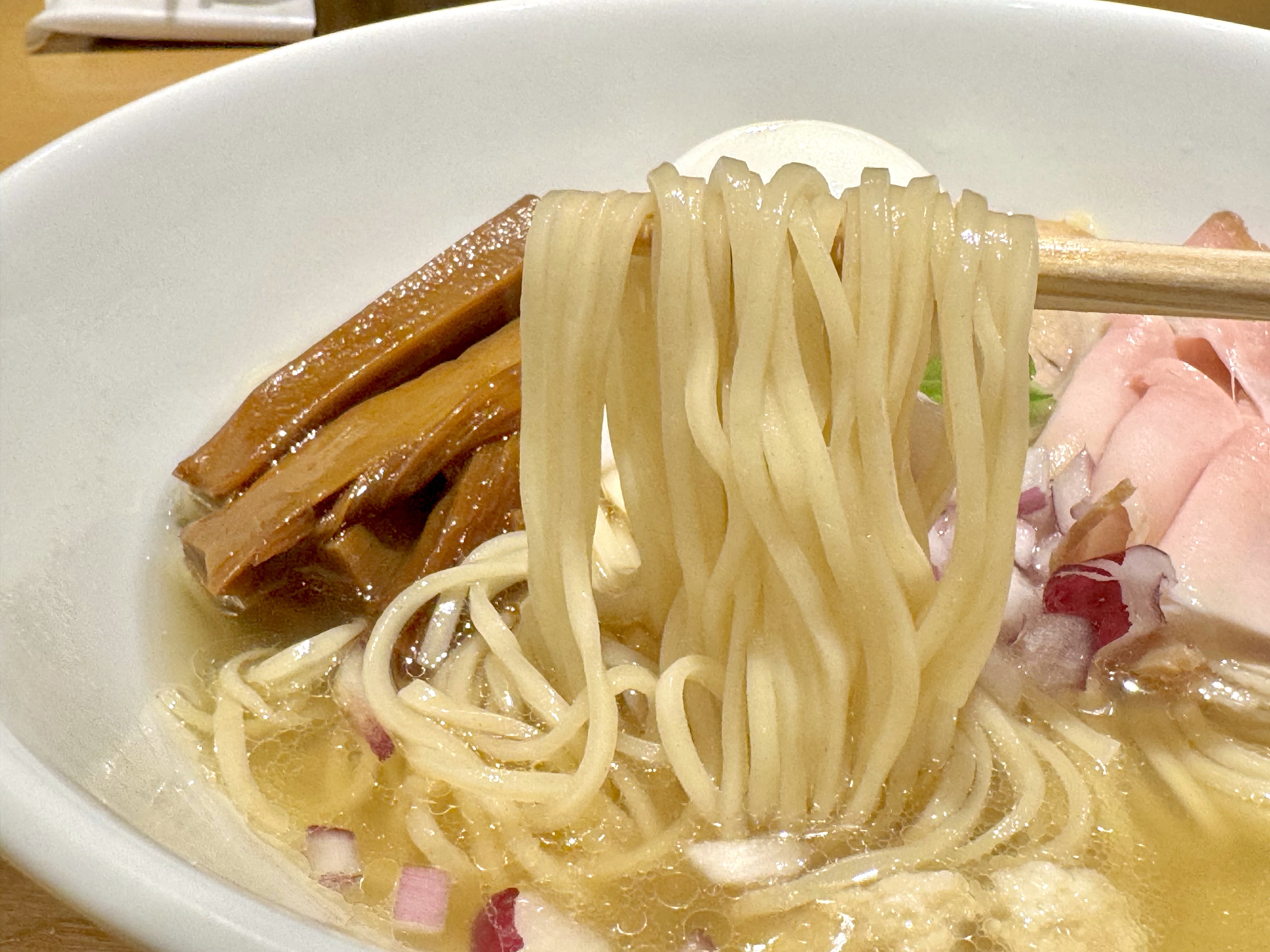 菅野製麺所の中細麺