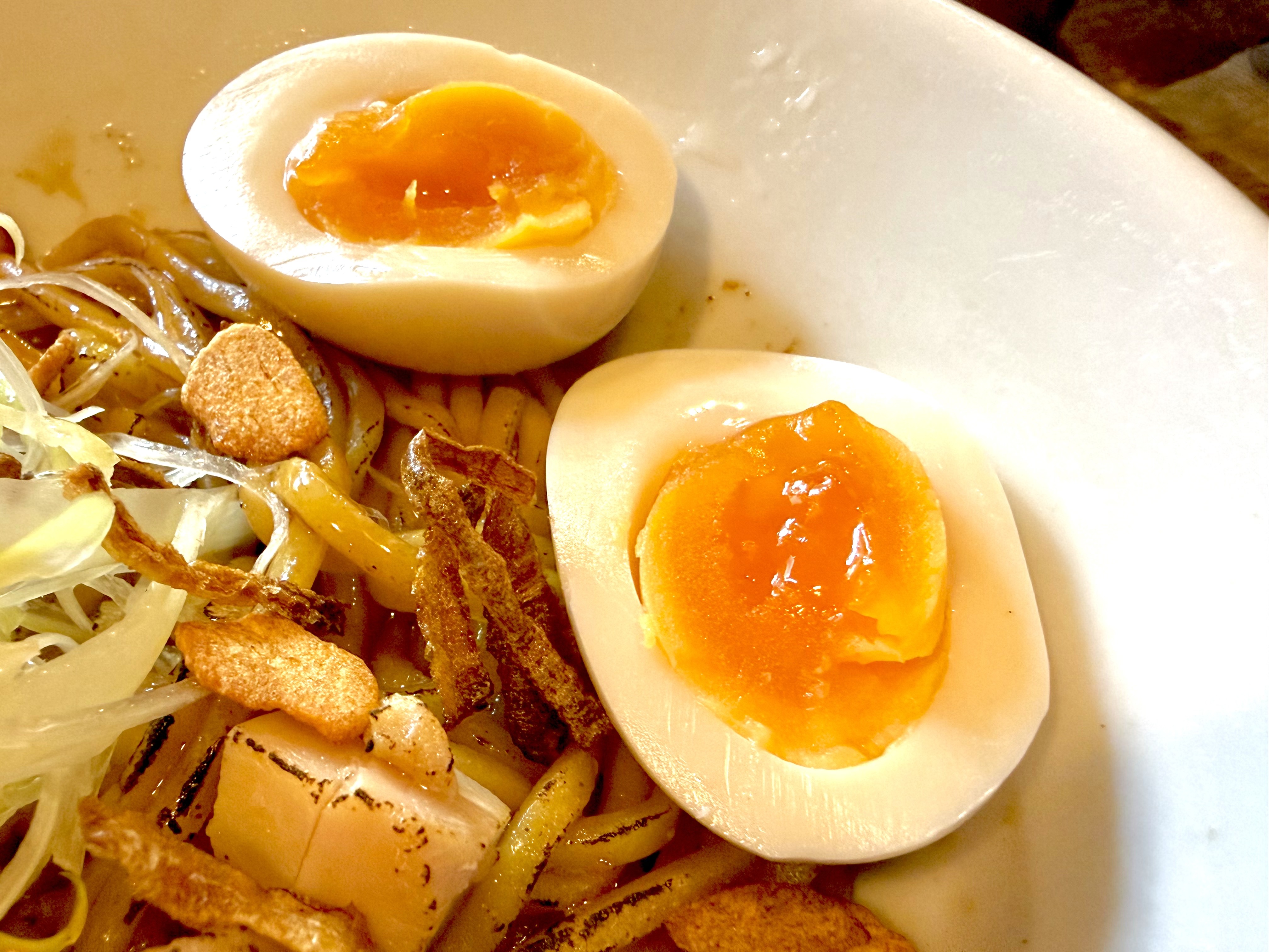 味玉ハーフカット