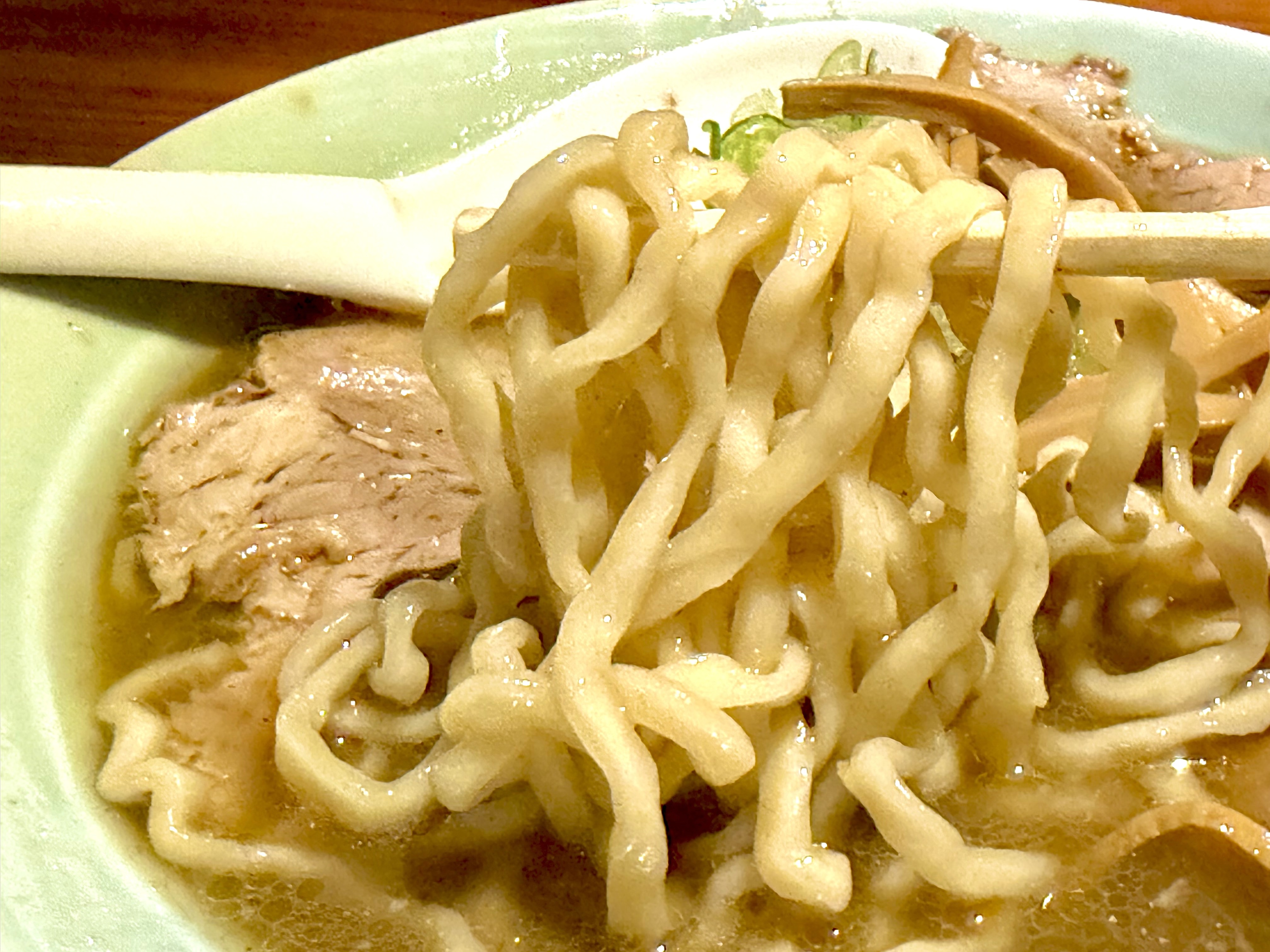 中華蕎麦 煮干の麺リフトアップ