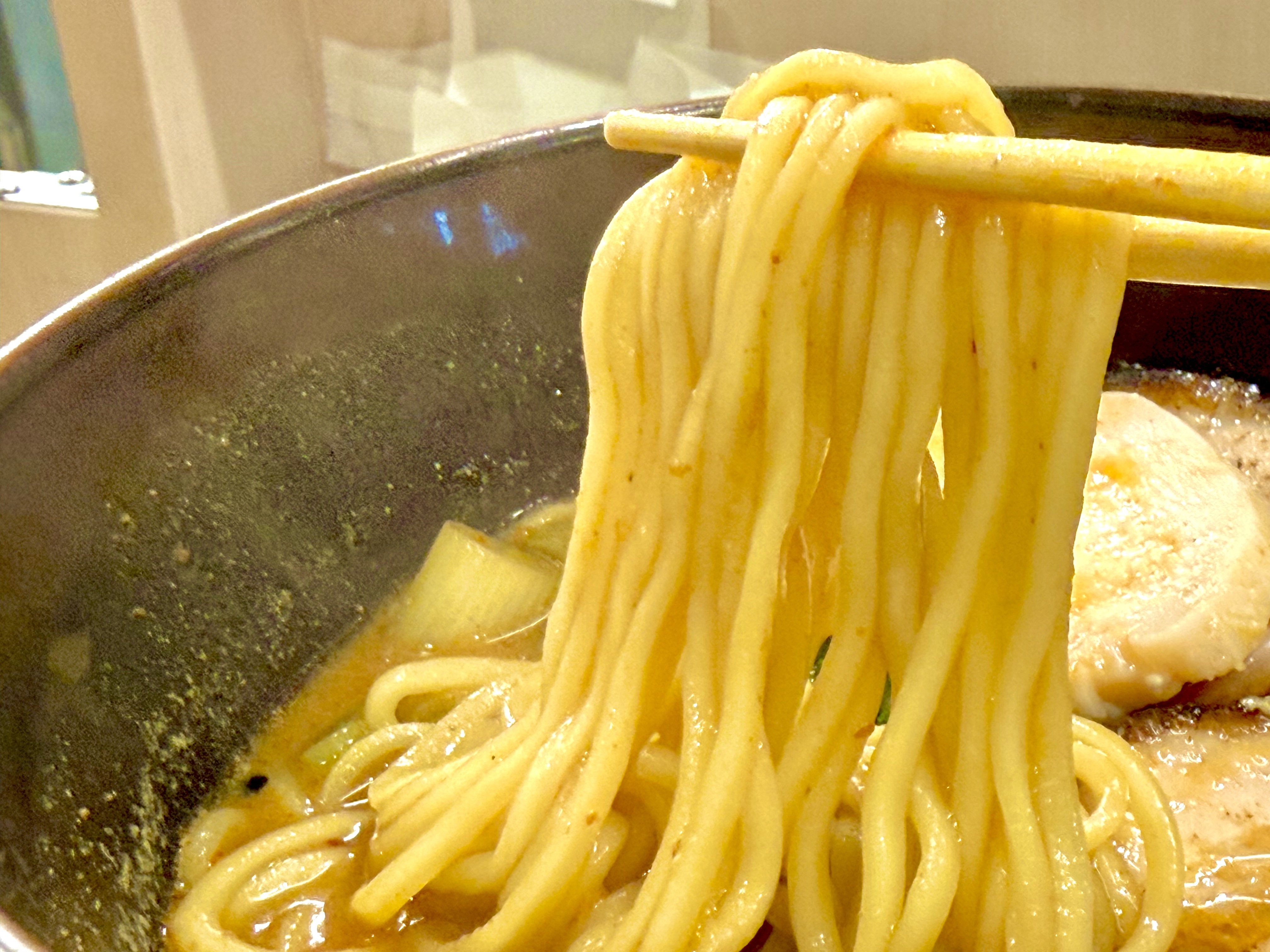菅野製麺所の中細麺
