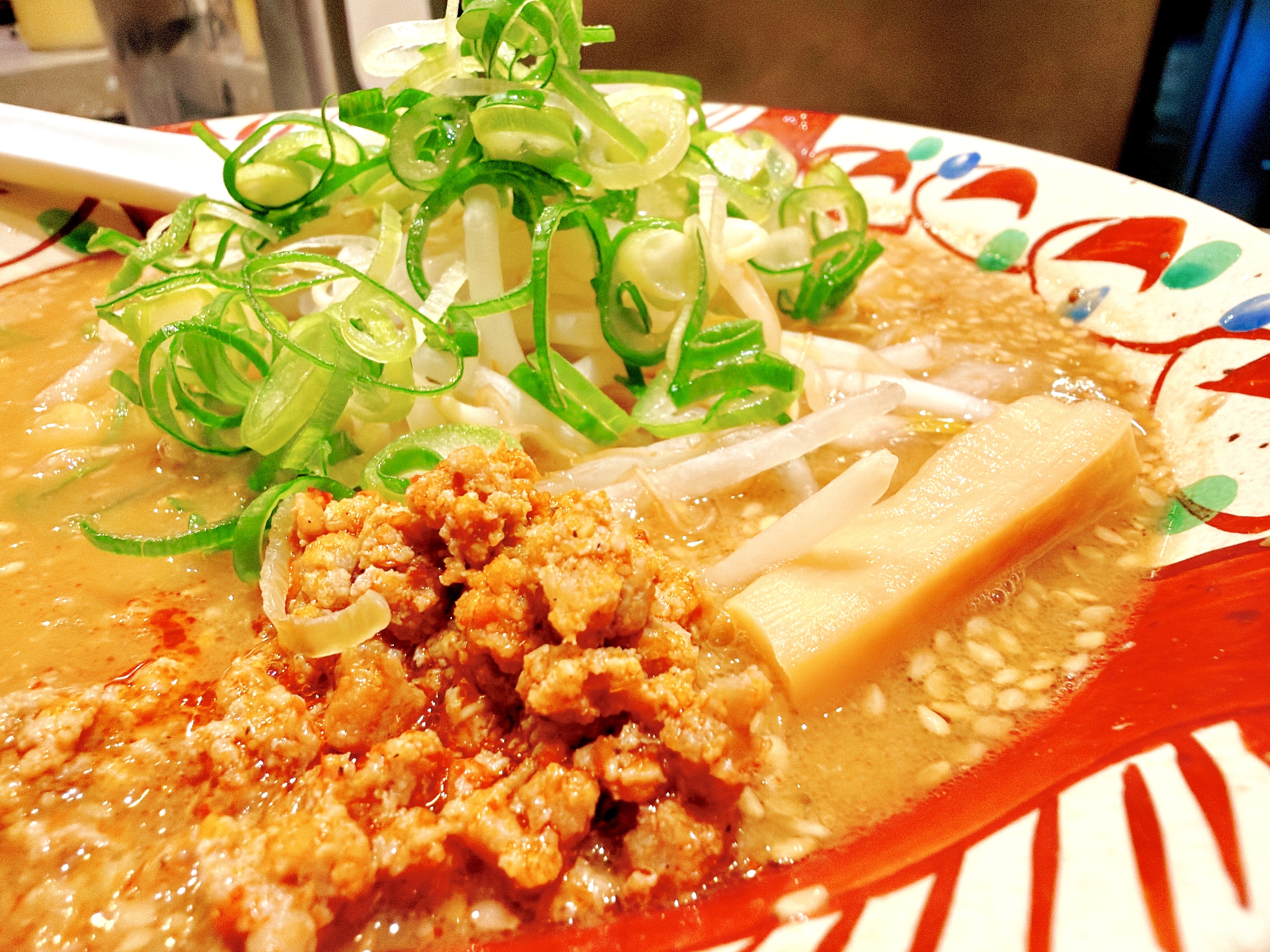 もやしやメンマ肉味噌