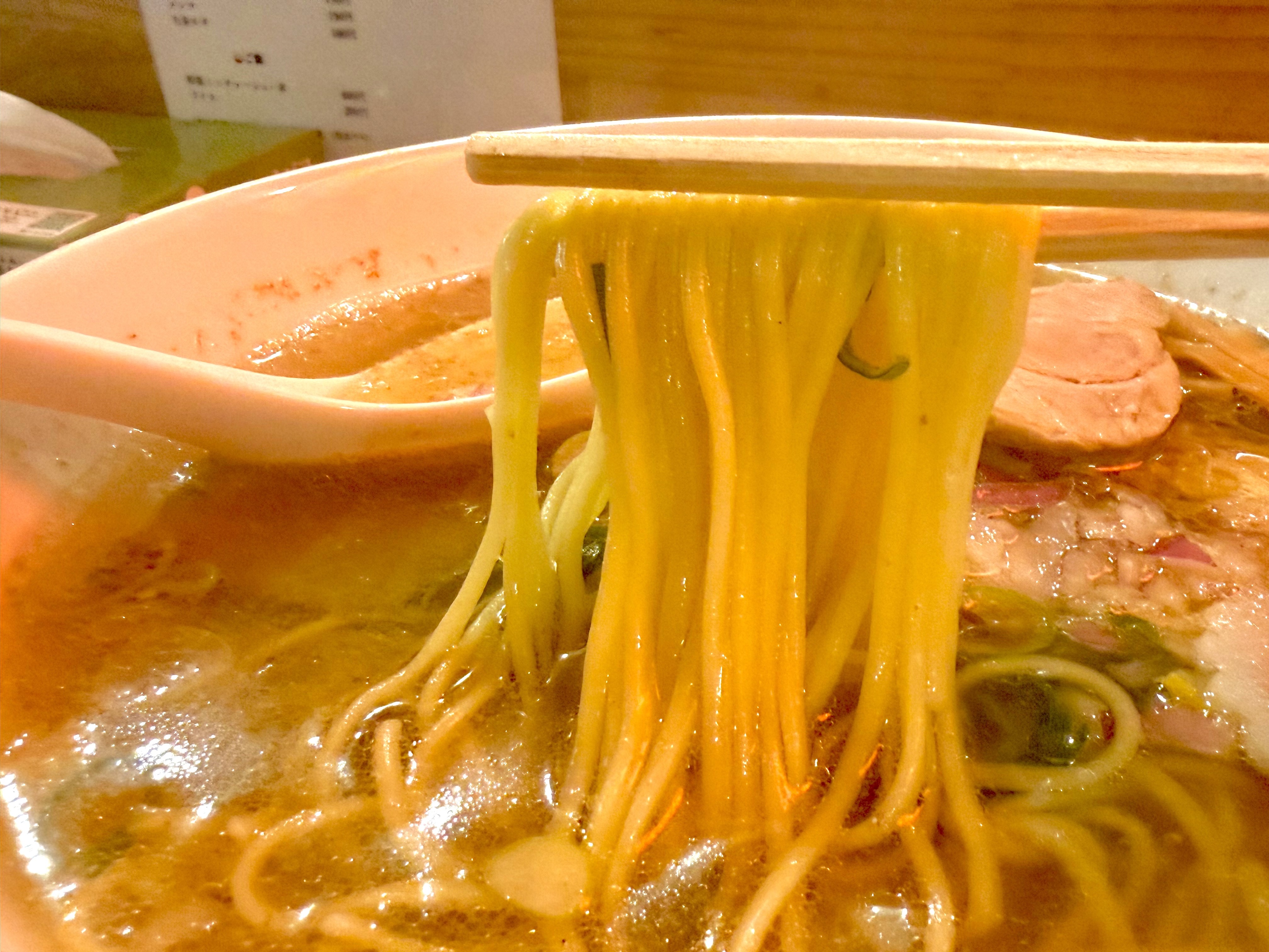 中細ストレート麺