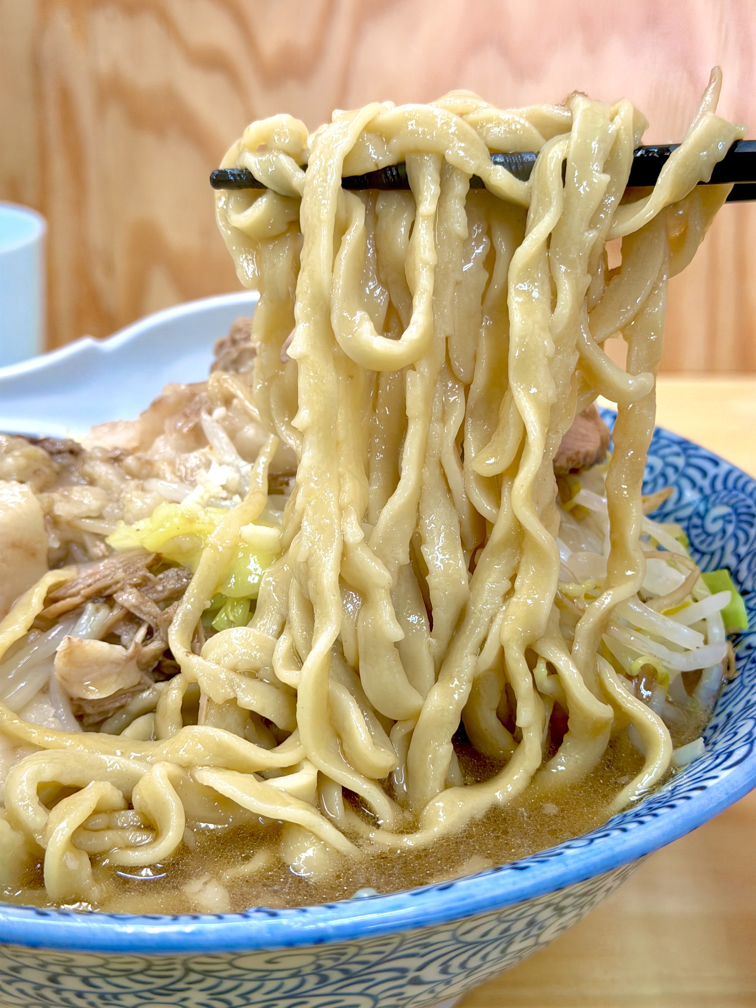 柔らかめの自家製麺