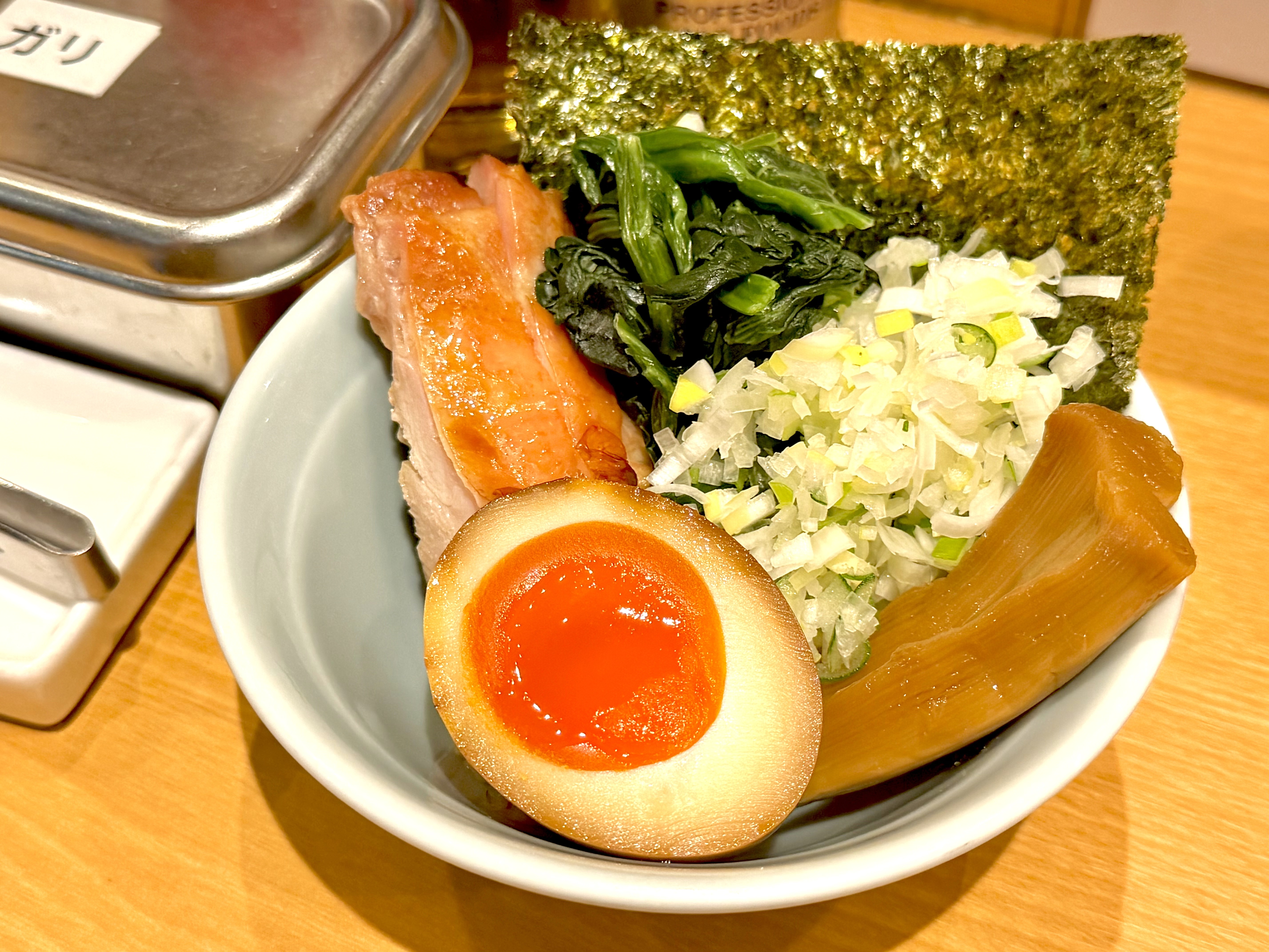 別皿の特製トッピング