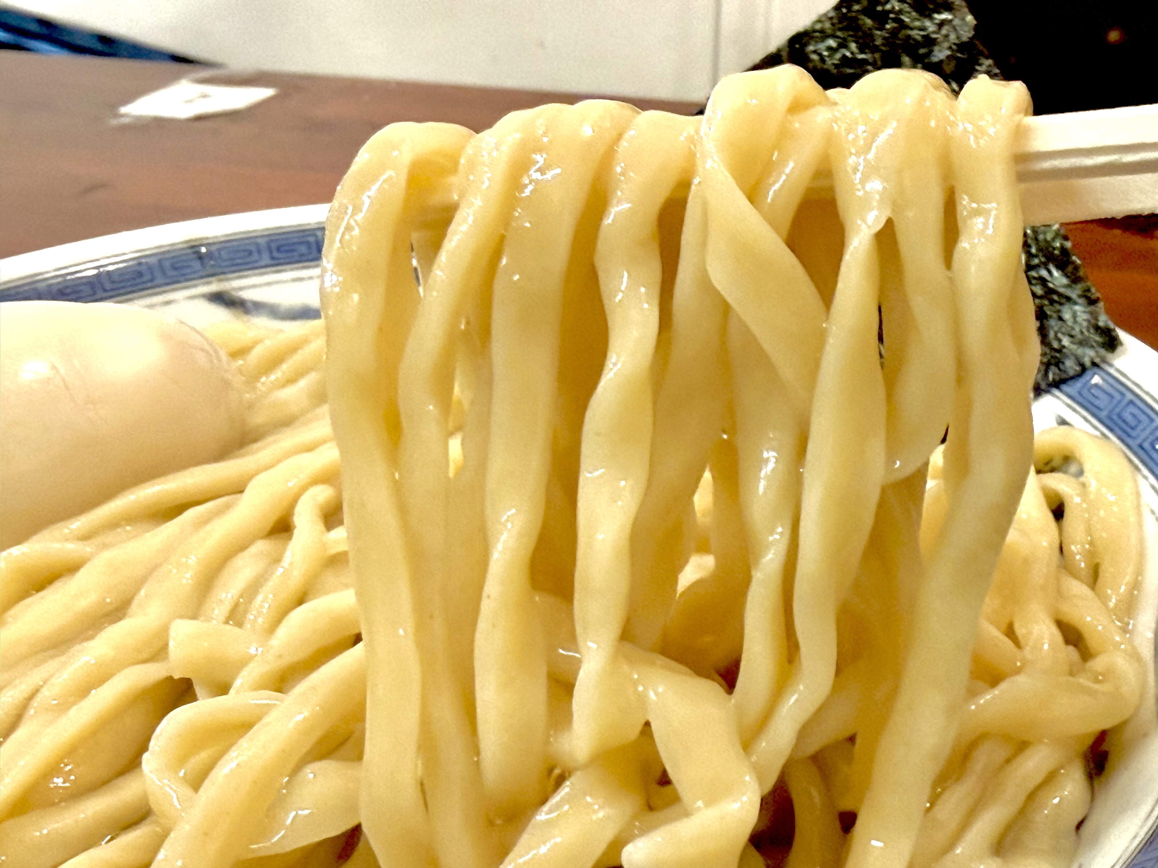 ムチムチで美味い中太麺