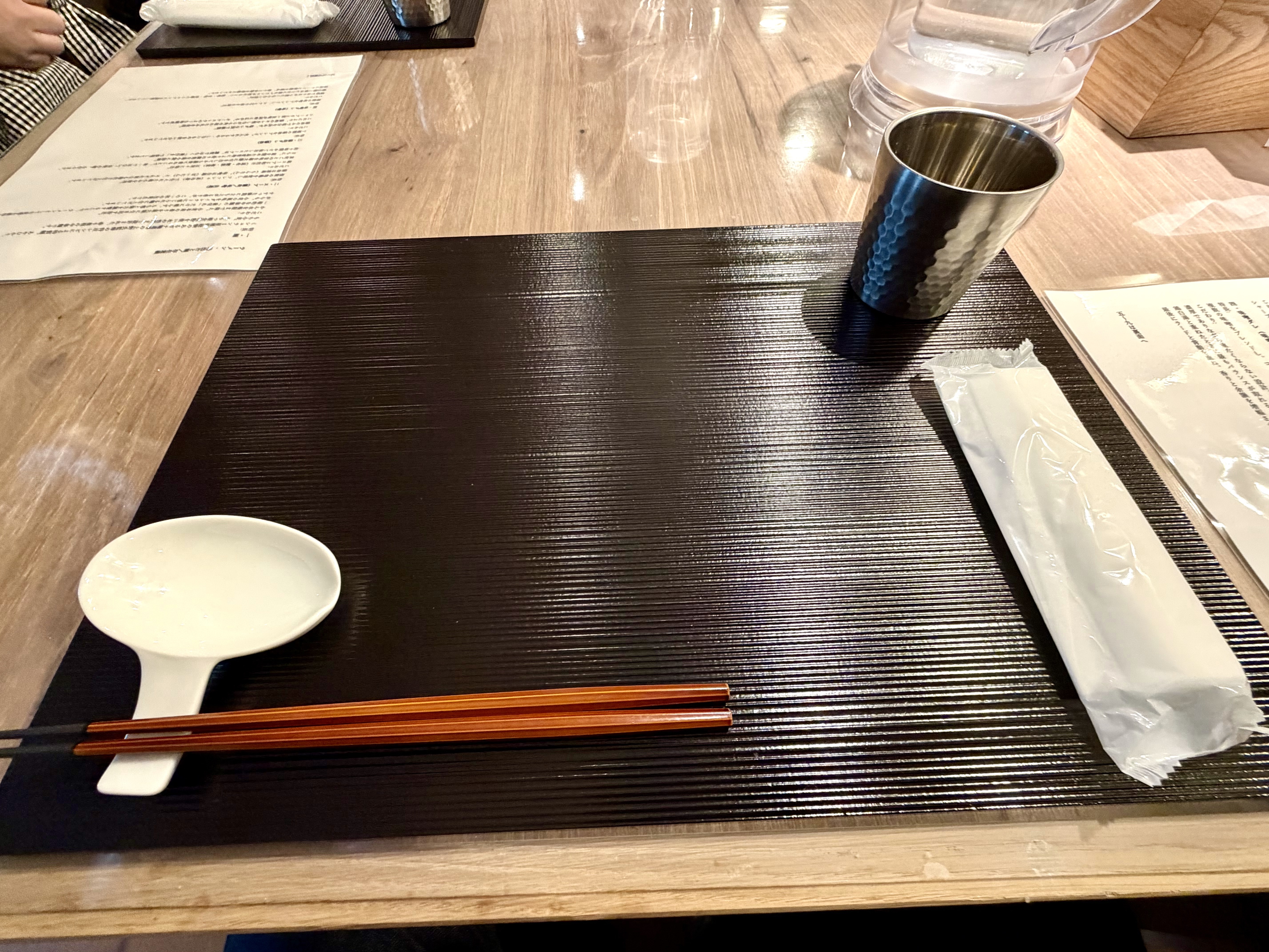 テーブルのお盆