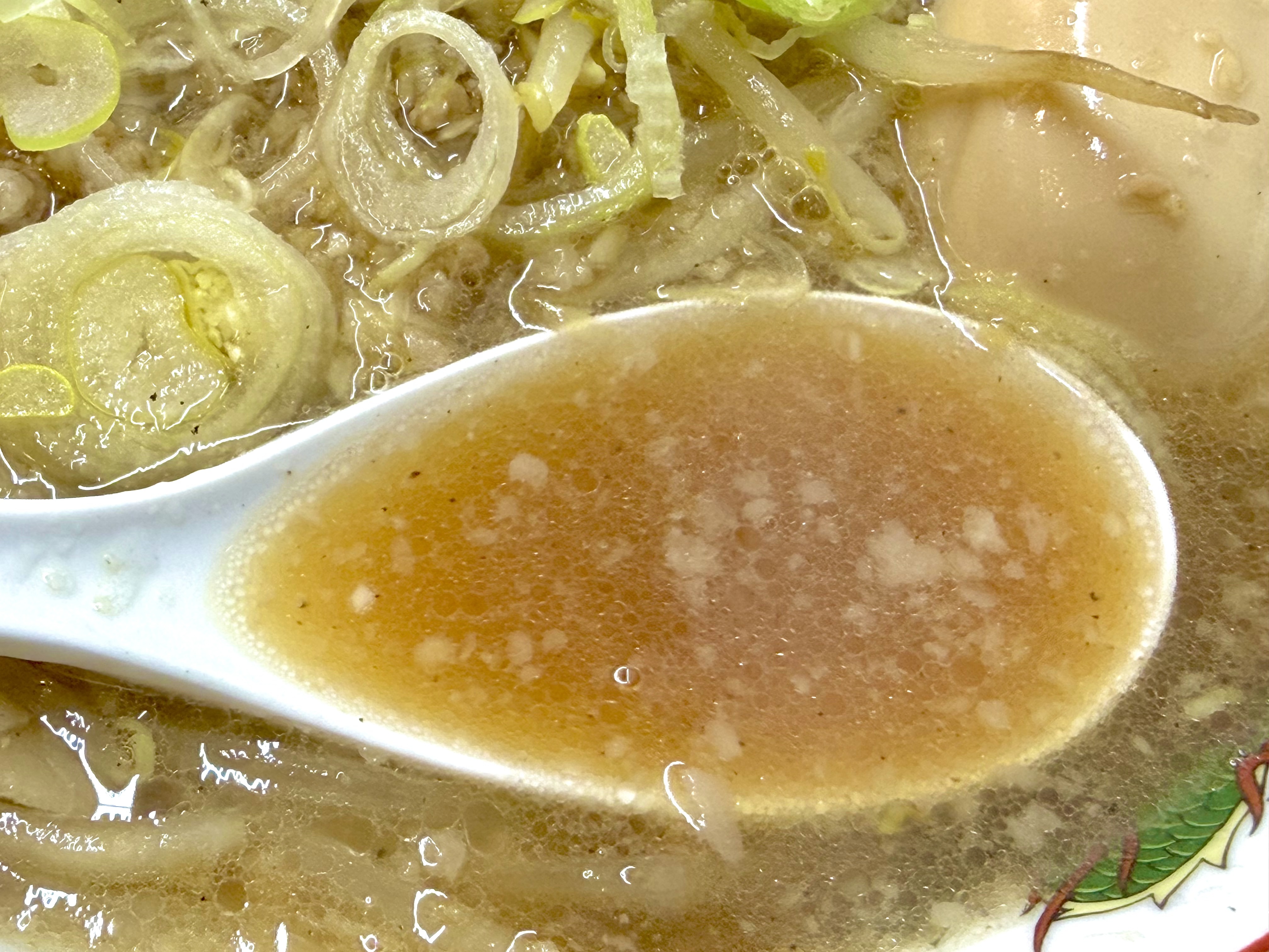 動物の旨みが効いたスープ