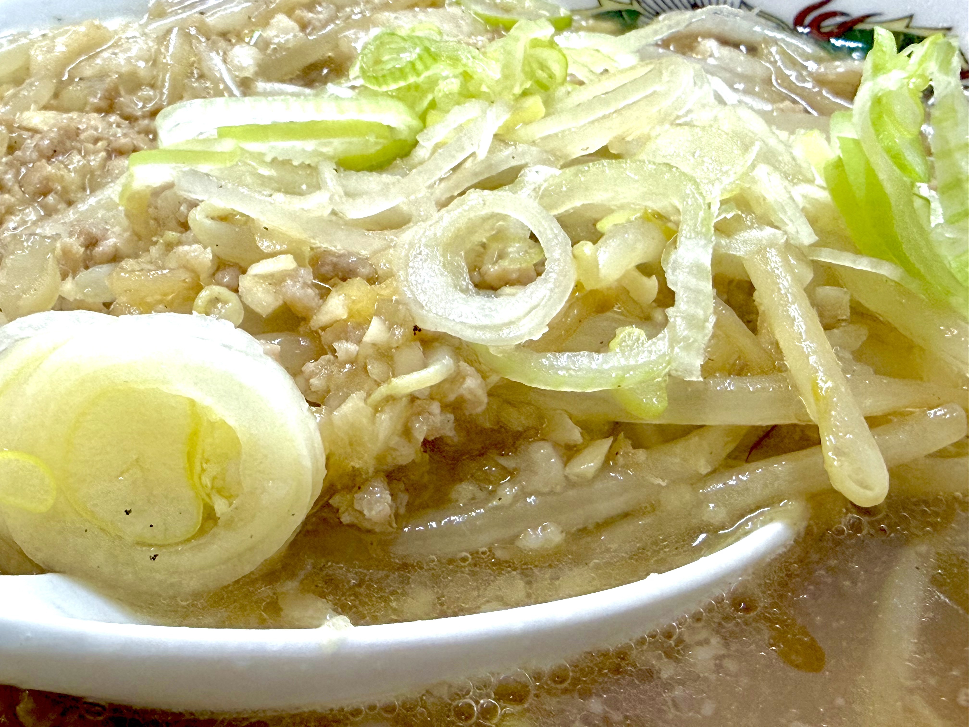 ねぎ・もやし・ひき肉