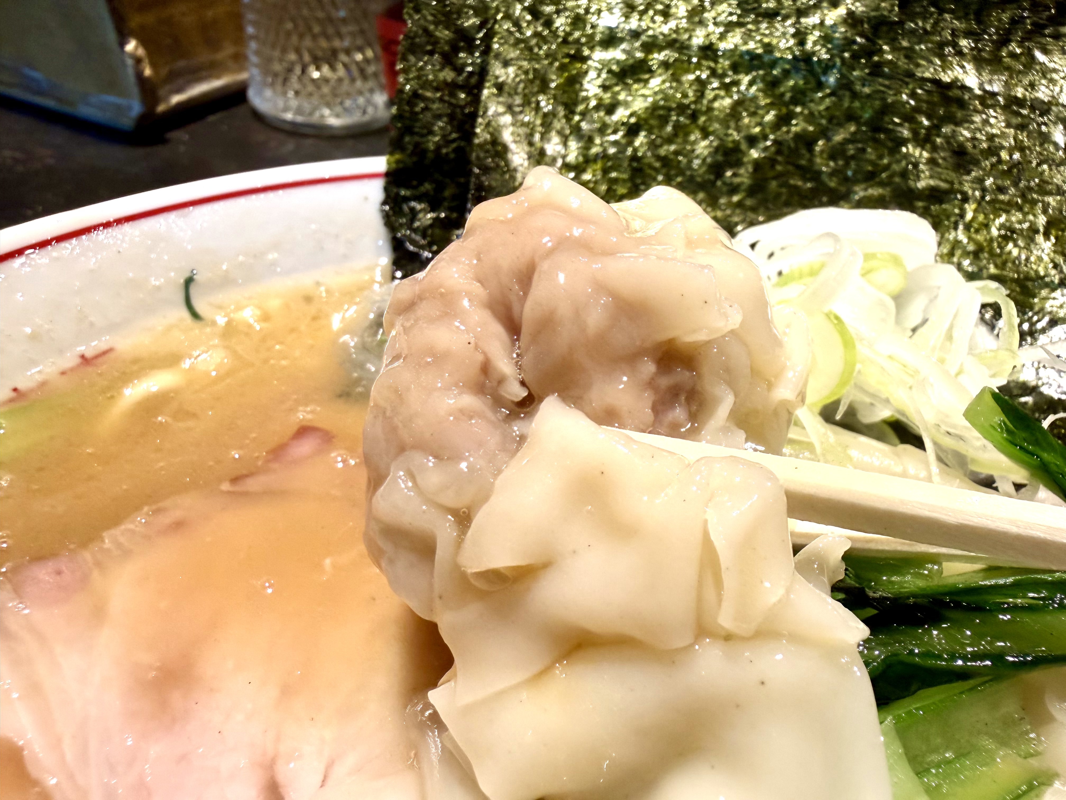 生姜香る肉ワンタン