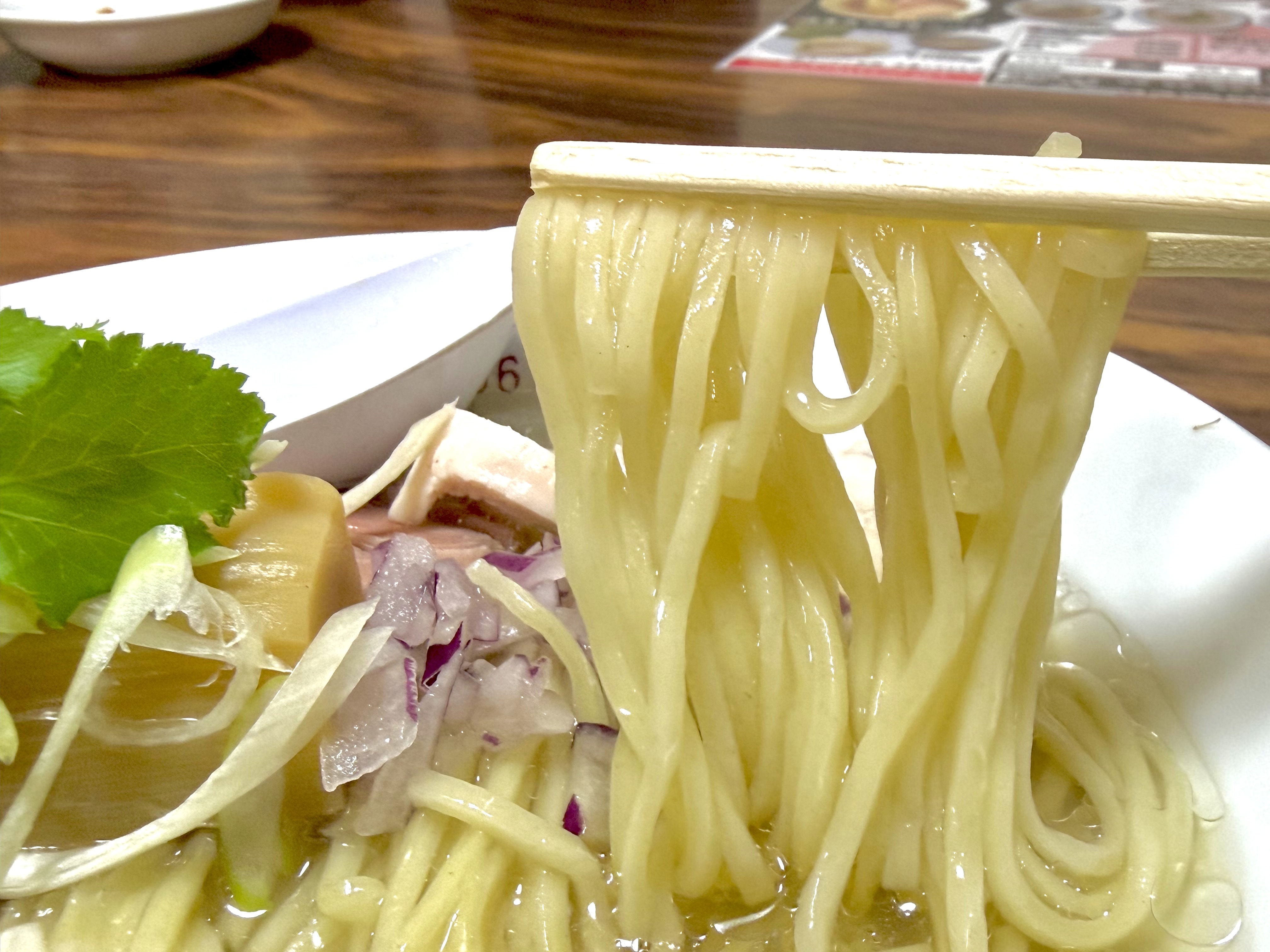 中細むっちり麺