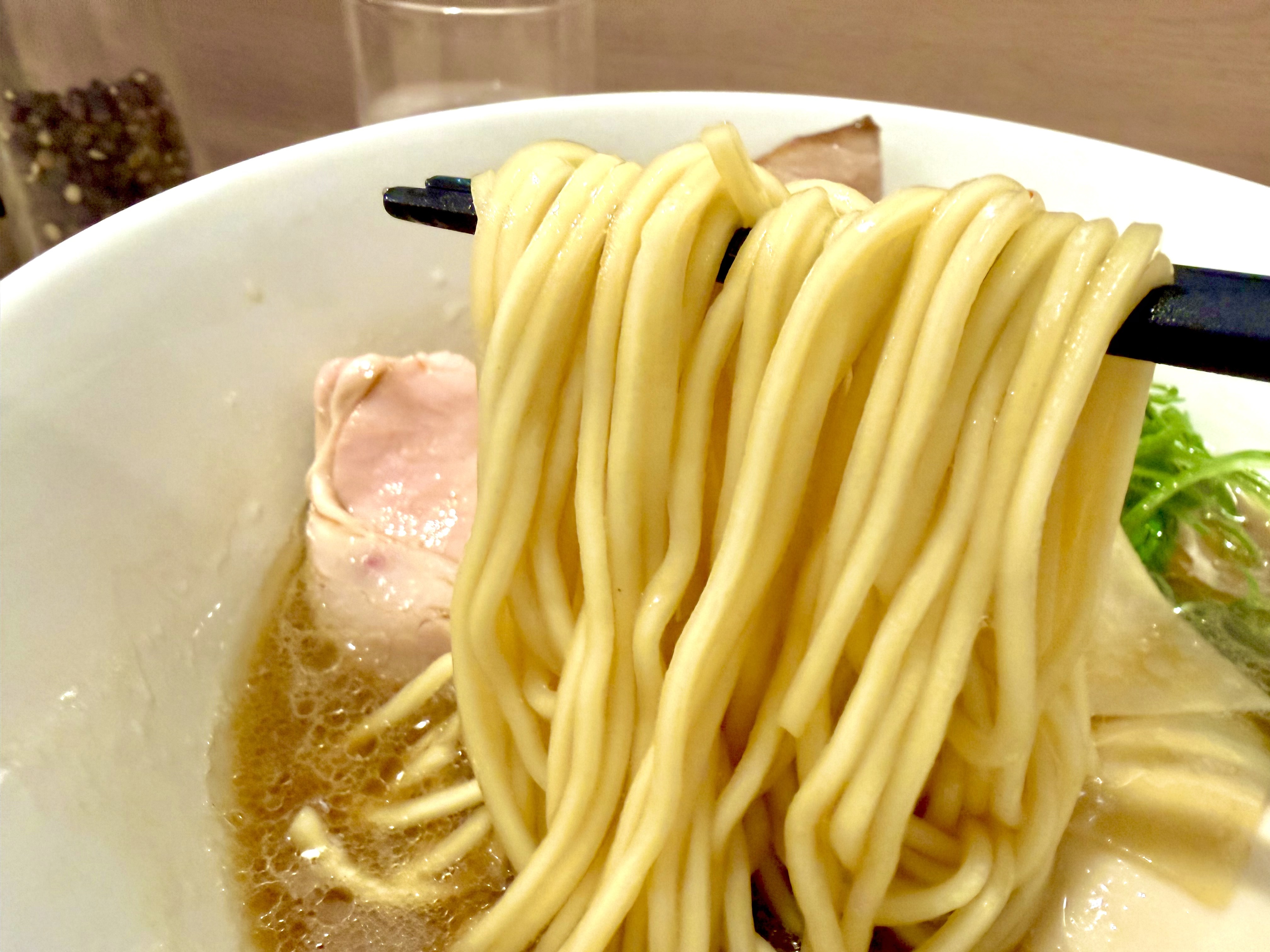 中細の麺