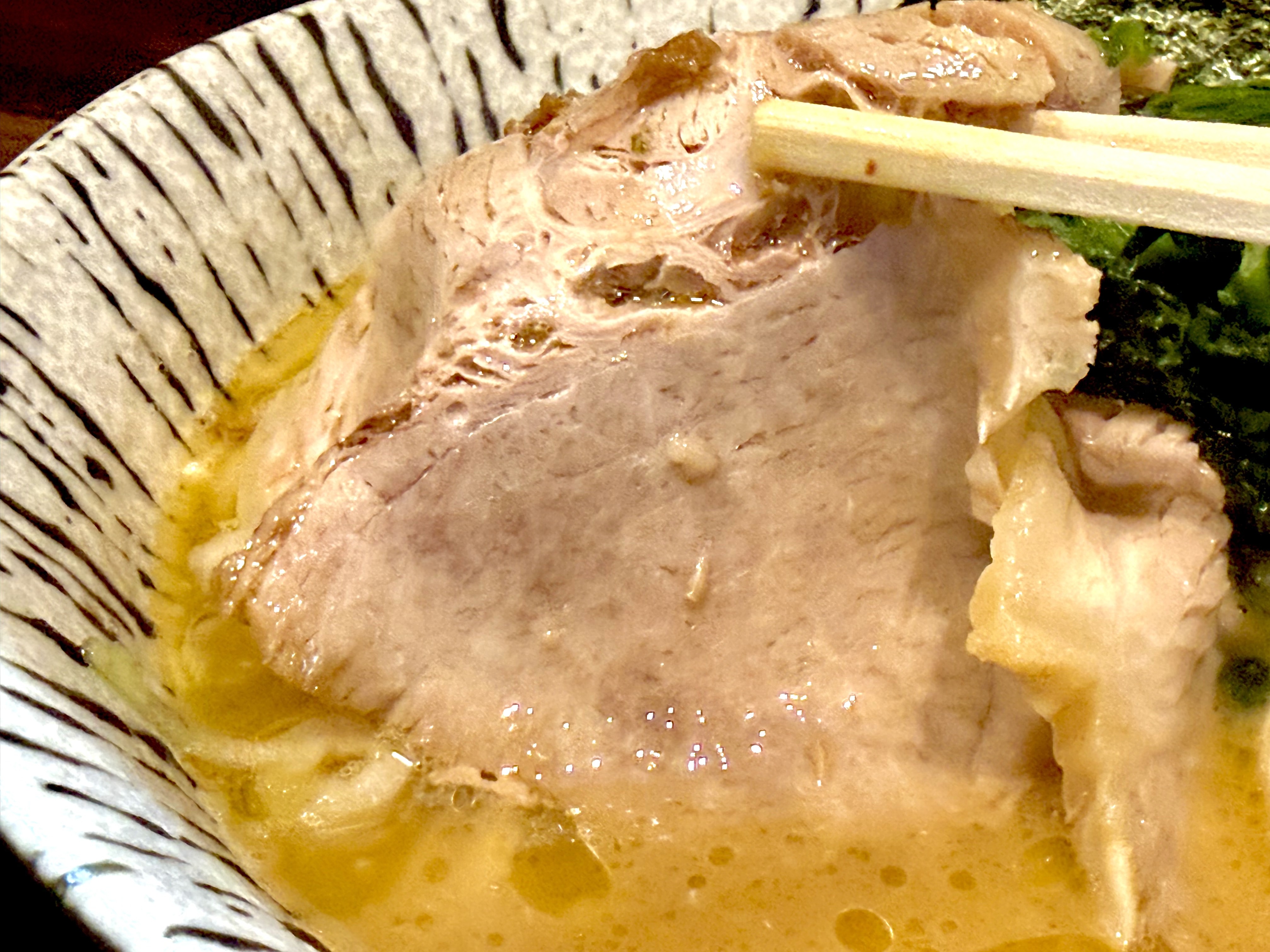 薄切りチャーシュー