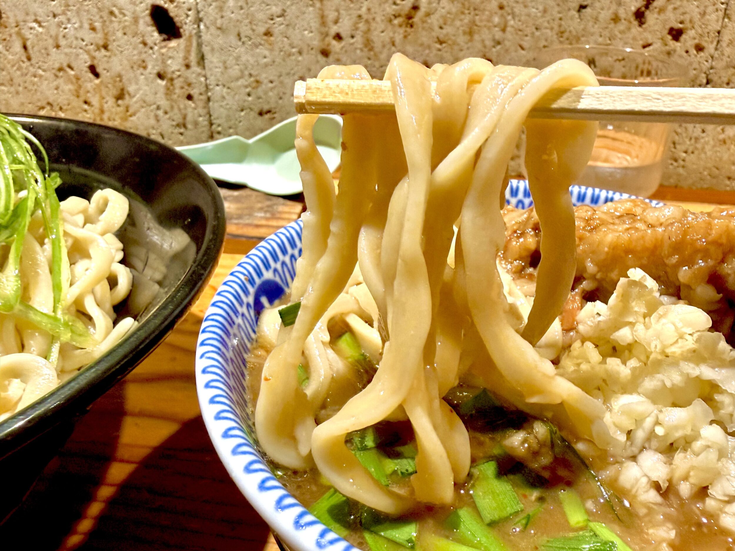 つけ汁と太麺