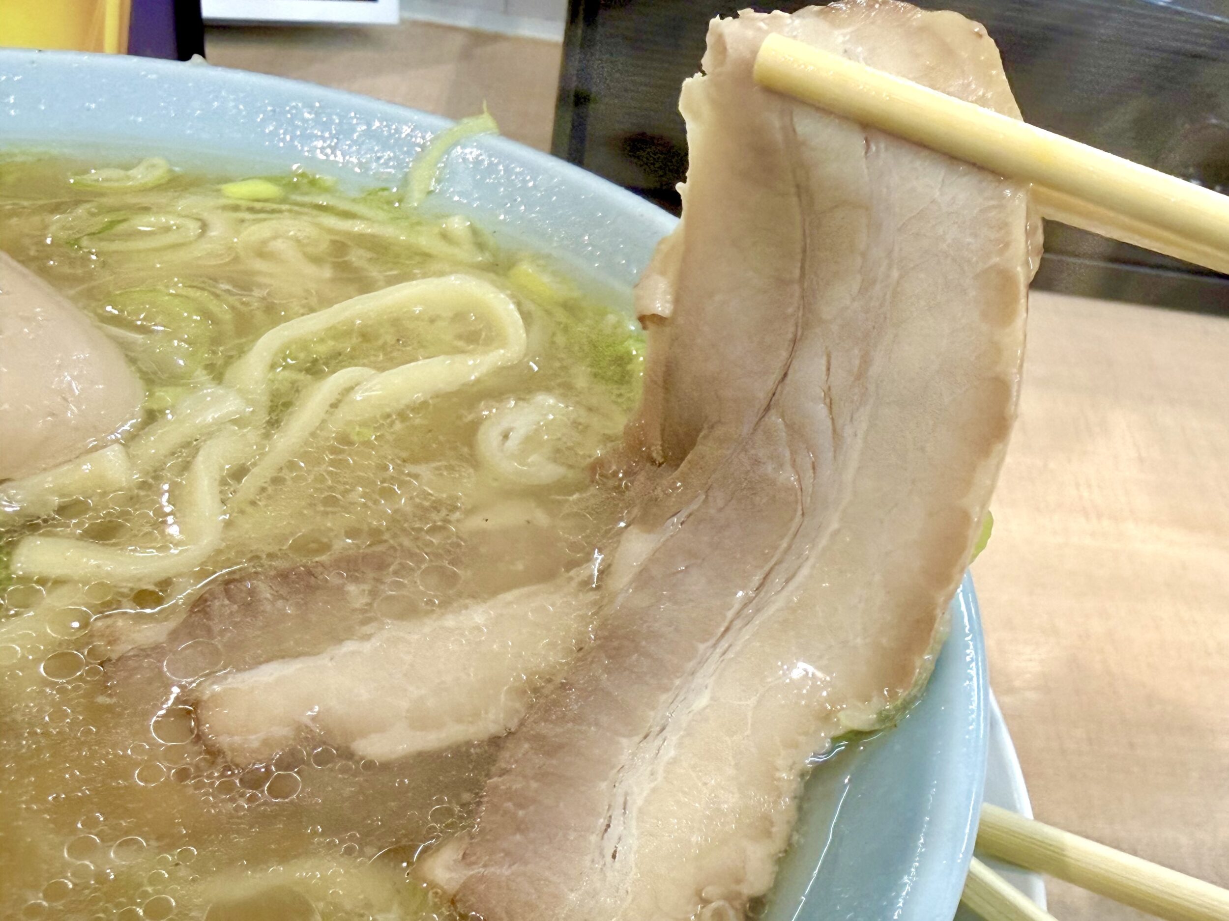 薄切りチャーシュー