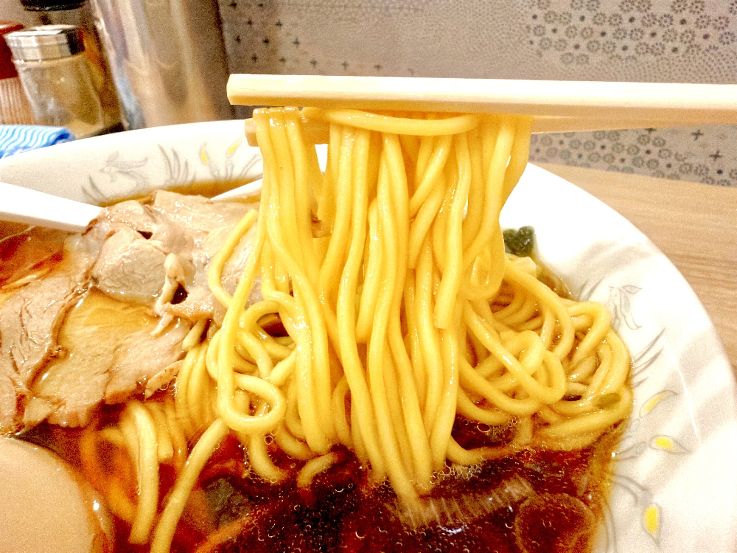 三河屋製麺の中細麺