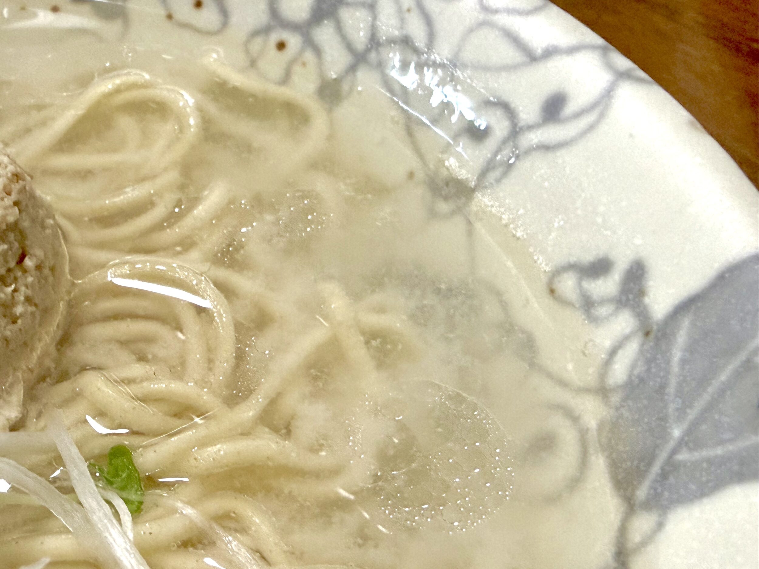 半濁の鶏出汁スープ