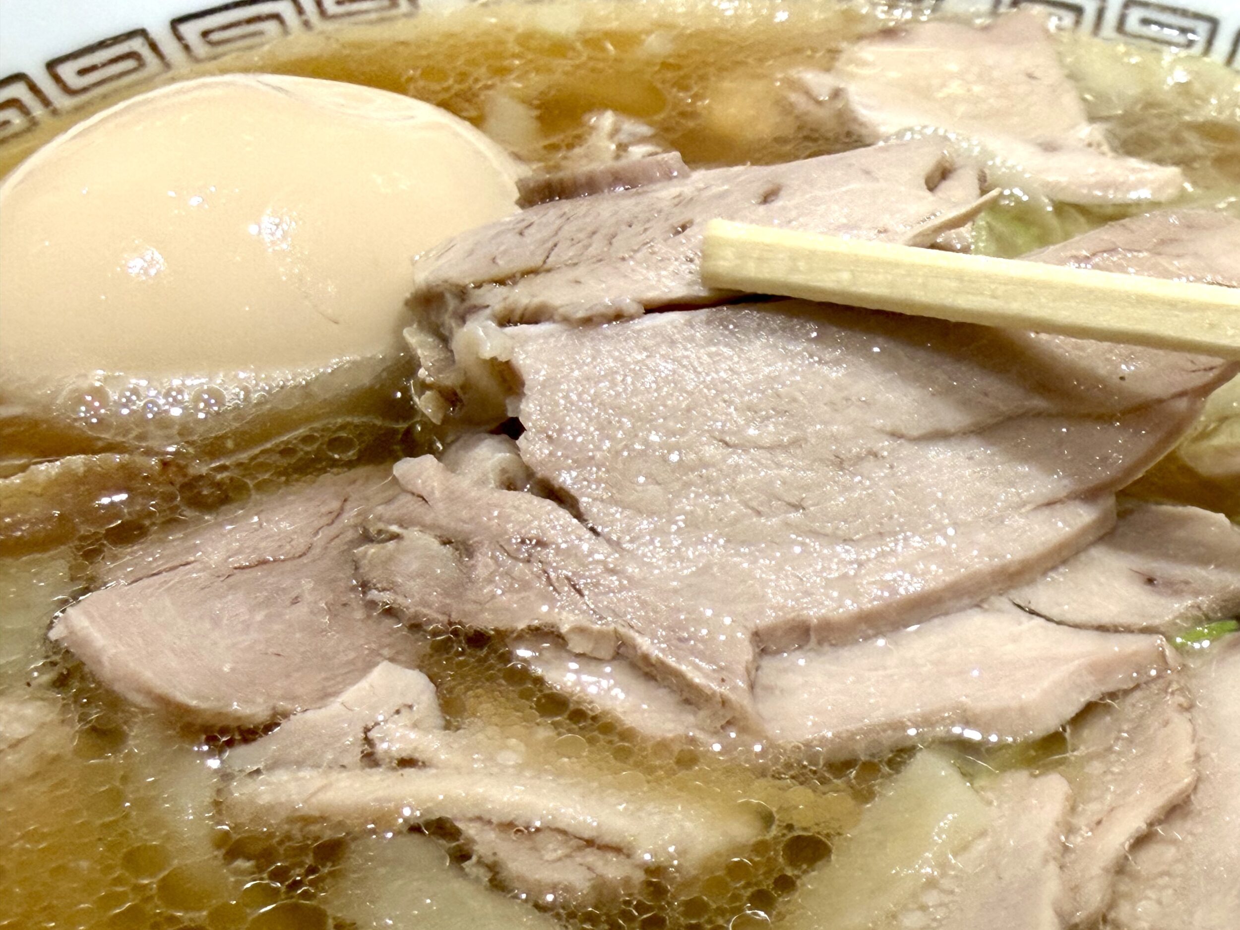 薄切りチャーシュー