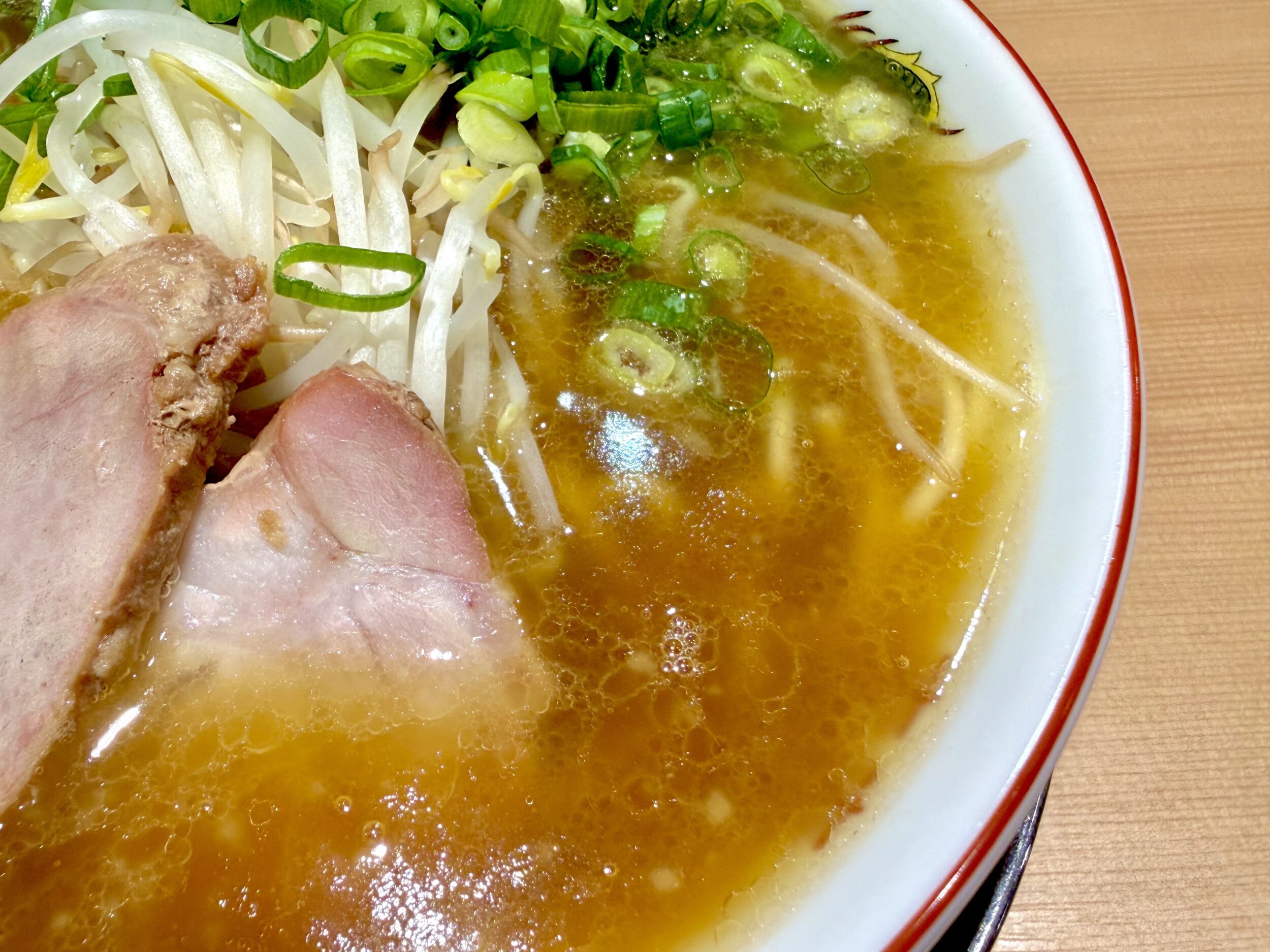 鶏・豚香るスープ