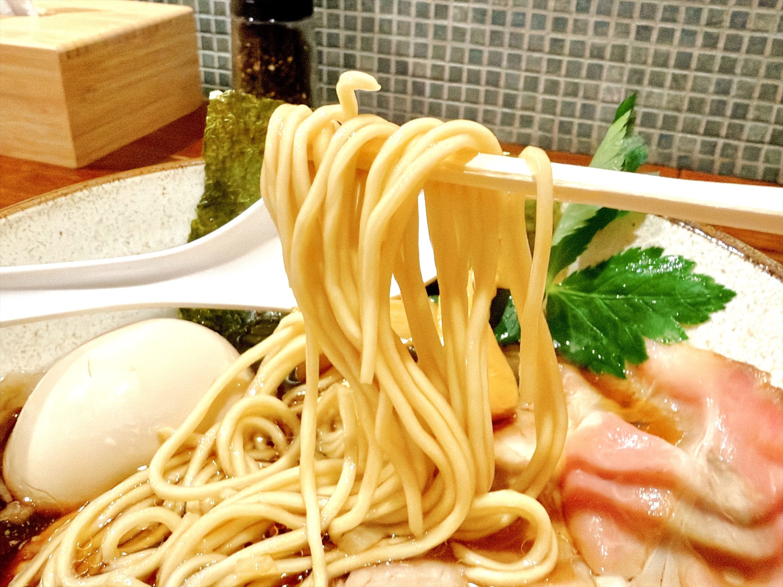 中細ストレート麺