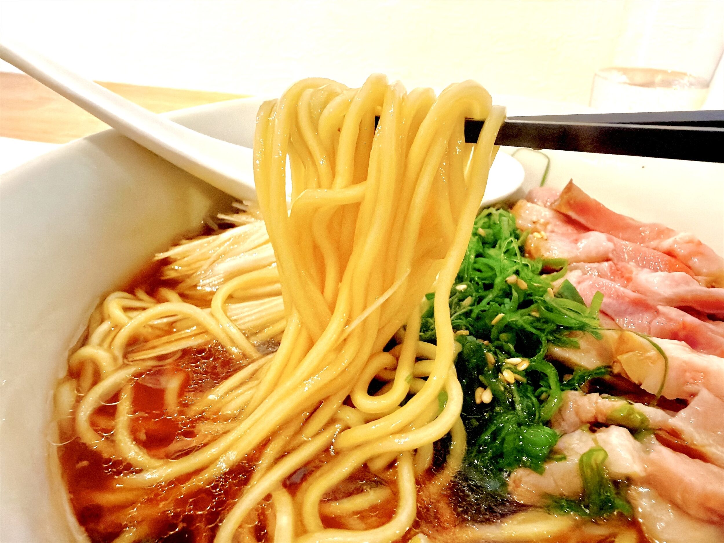 中細ストレート麺
