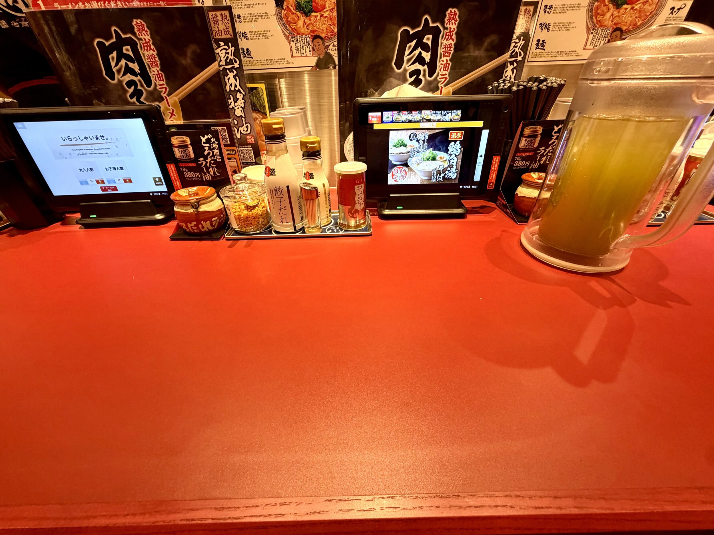 カウンター席